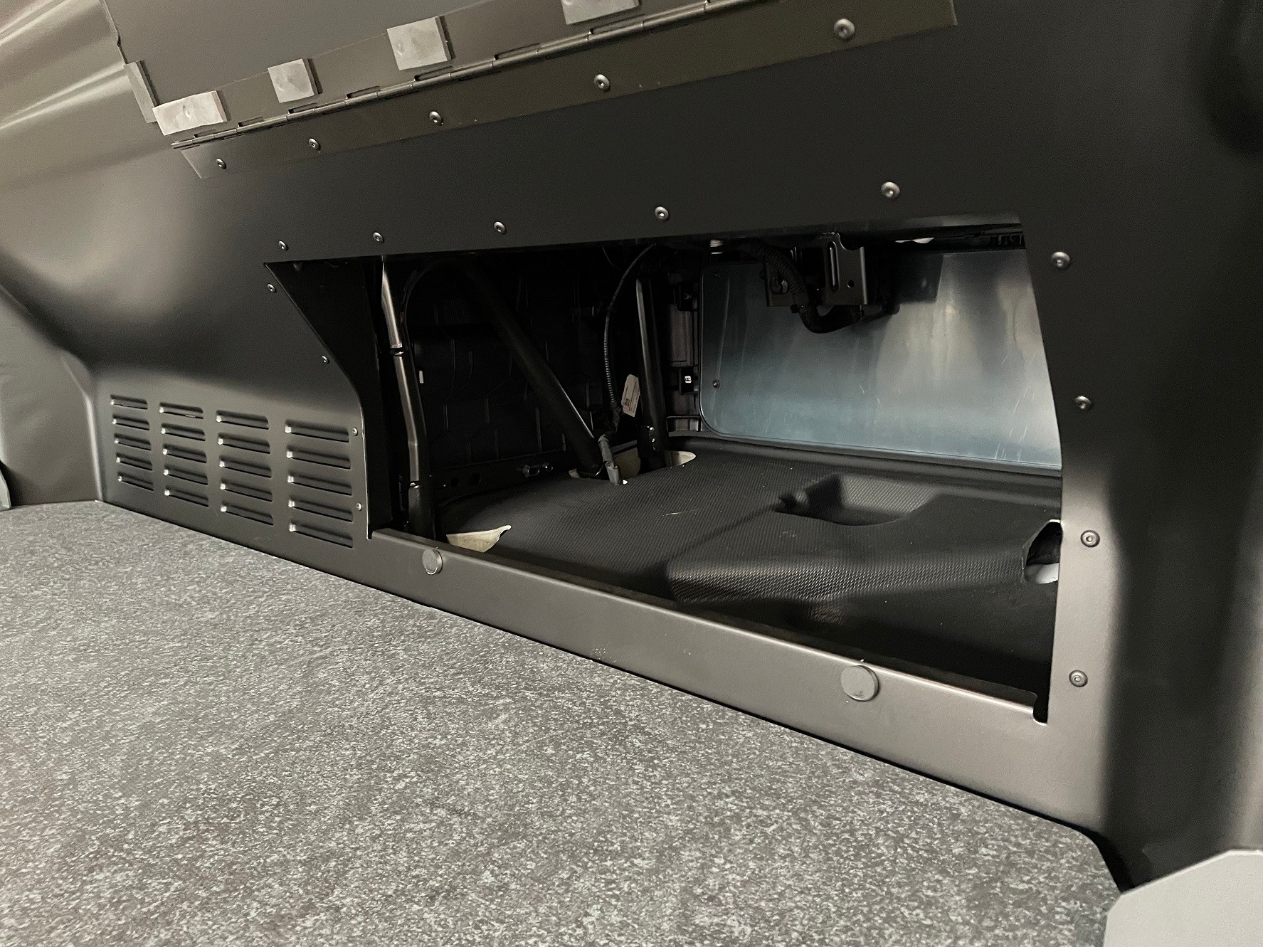 VW Transporter 2.0 TDI Automat-image-8