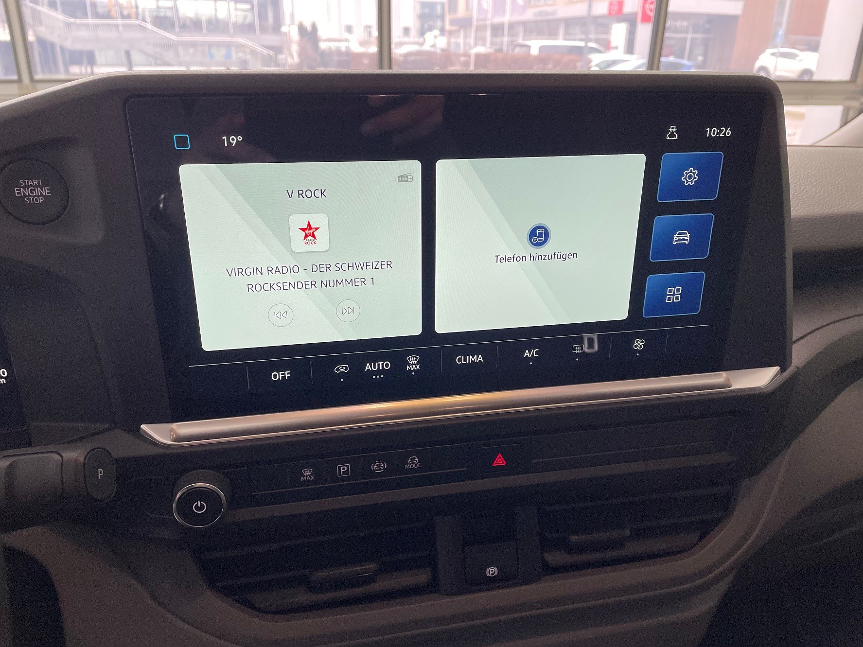 VW Transporter 2.0 TDI Automat-image-13