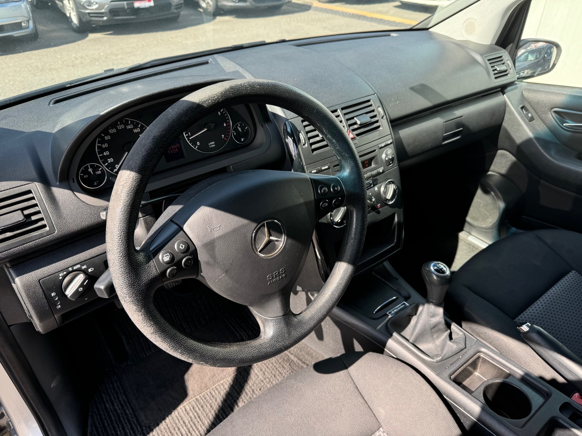MERCEDES-BENZ A 170 Classic Edition-image-8