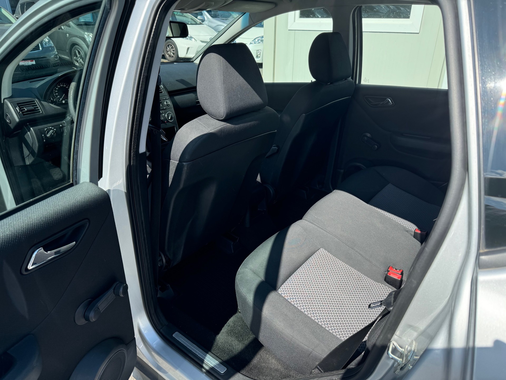 MERCEDES-BENZ A 170 Classic Edition-image-9