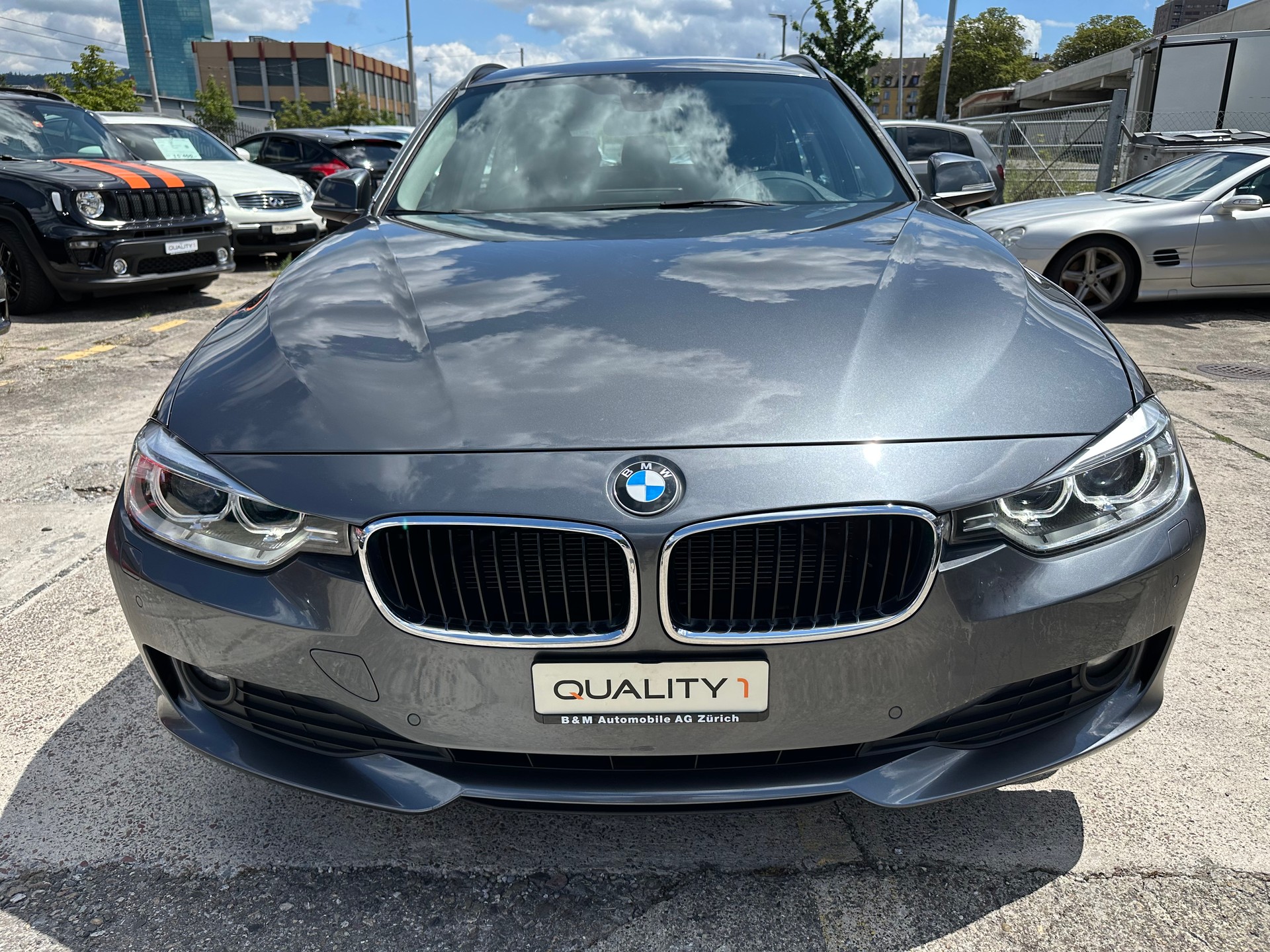BMW 318d Touring Steptronic-image-1