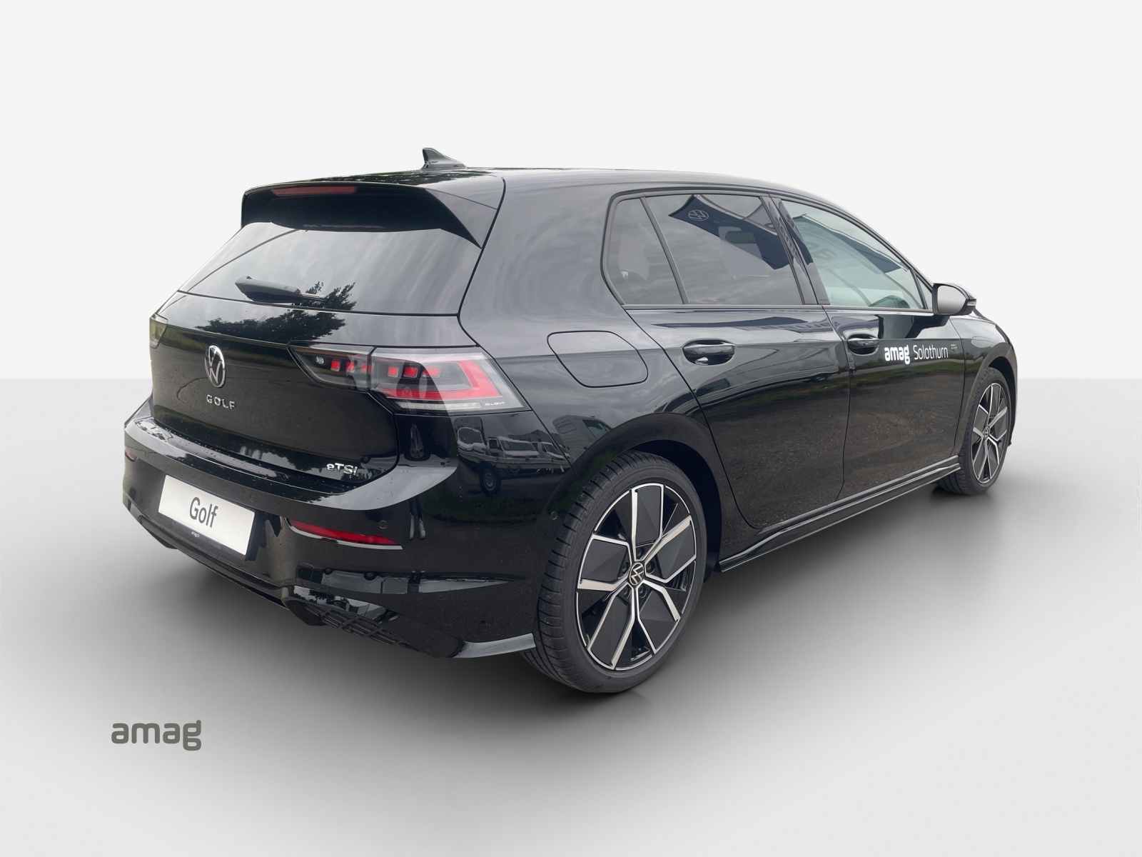VW Golf 1.5 e TSI mHEV R-Line DSG-image-4