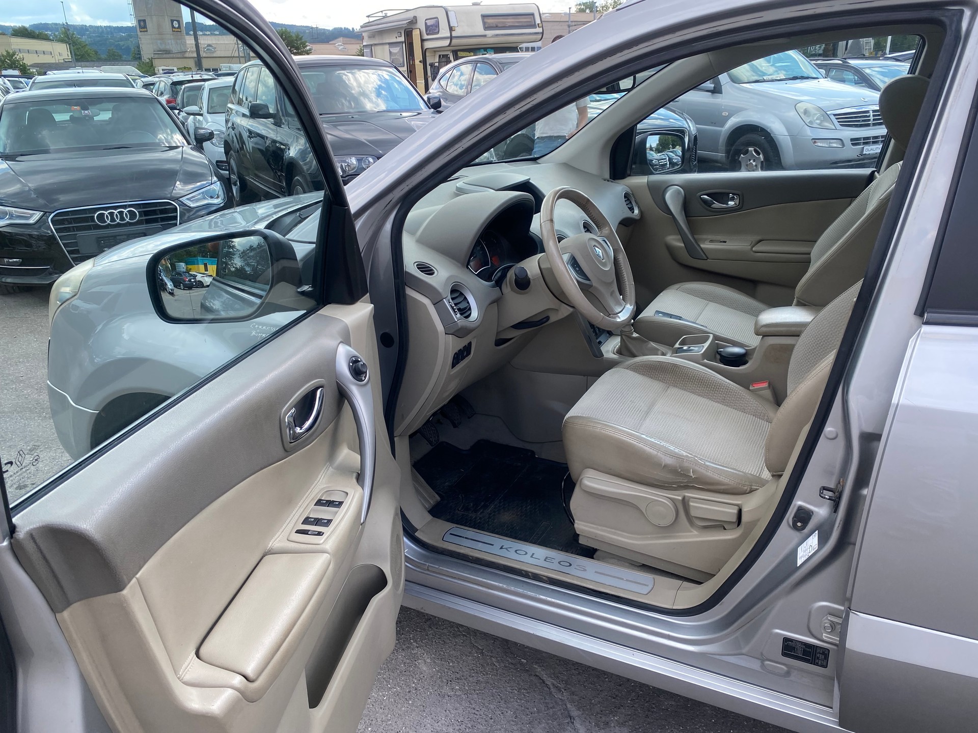RENAULT Koleos 2.5 Dynamique 4x4-image-10