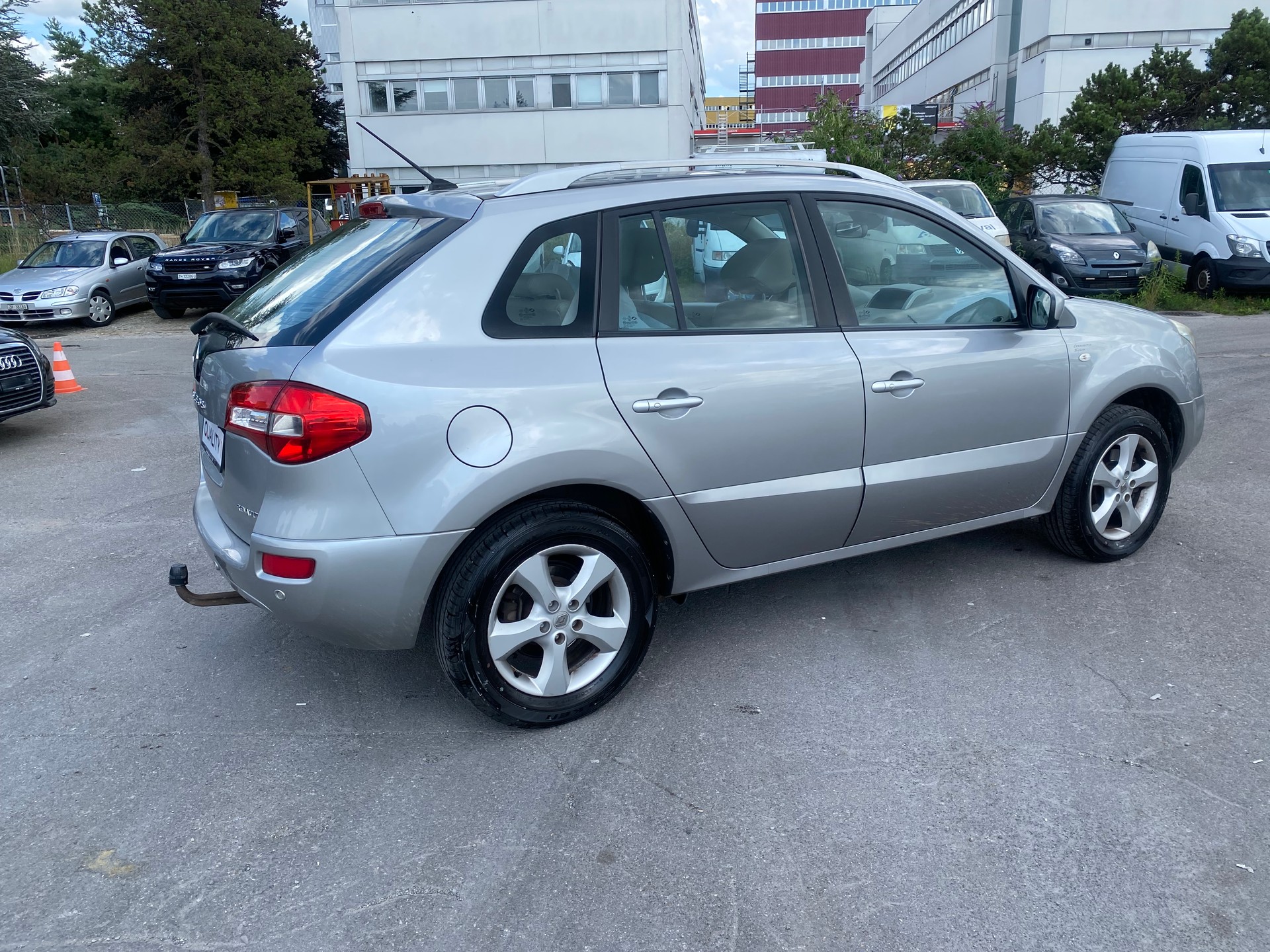 RENAULT Koleos 2.5 Dynamique 4x4-image-3