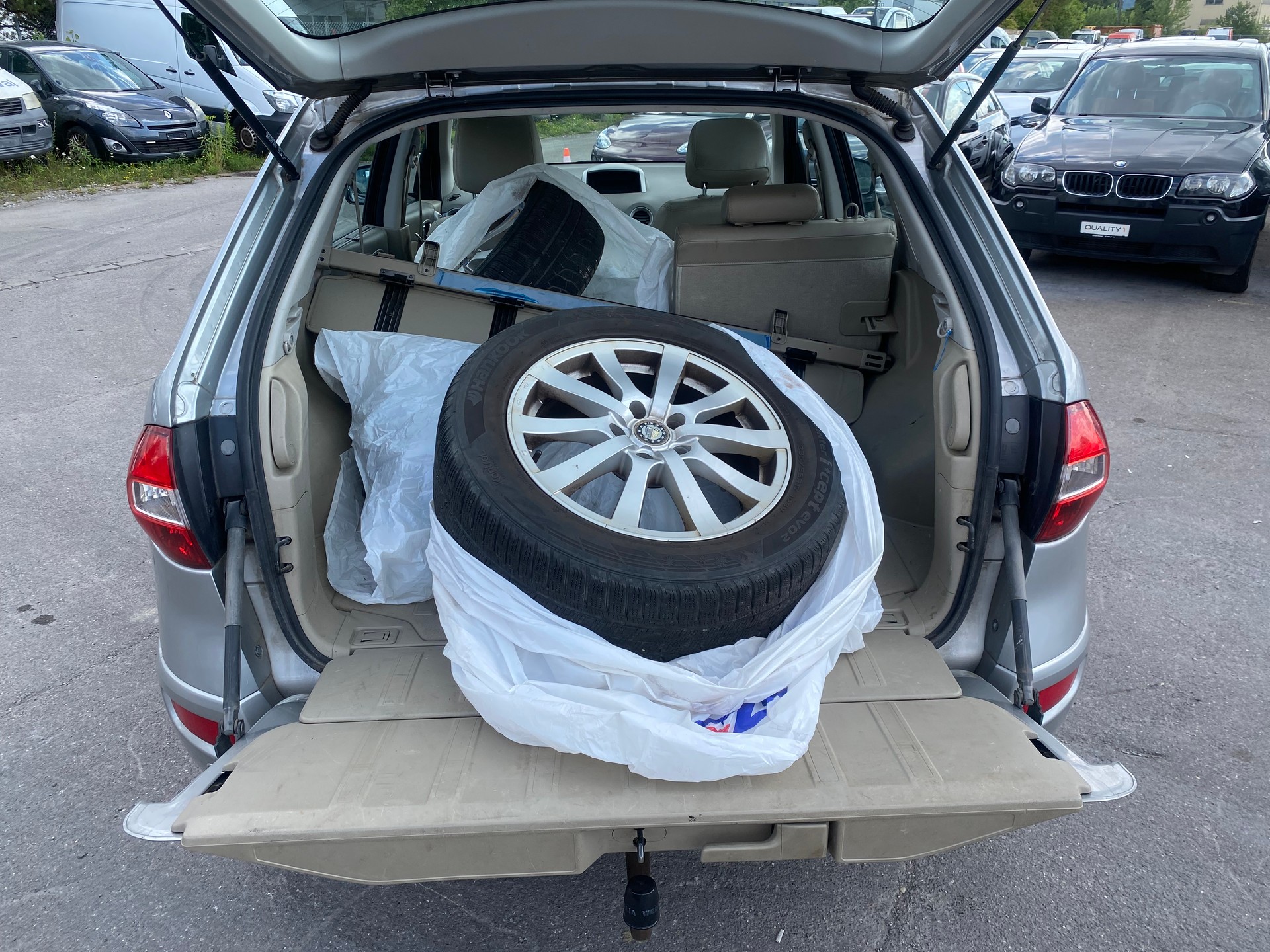RENAULT Koleos 2.5 Dynamique 4x4-image-6