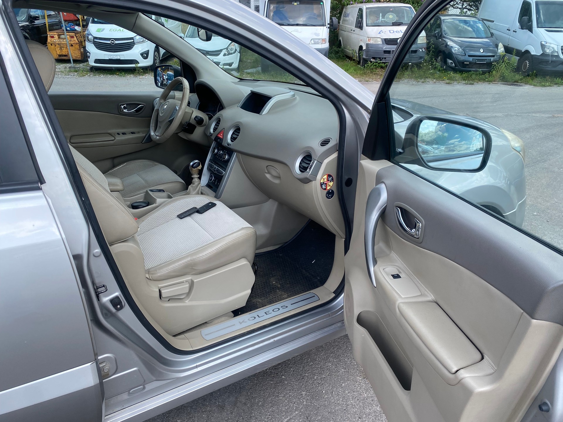 RENAULT Koleos 2.5 Dynamique 4x4-image-8
