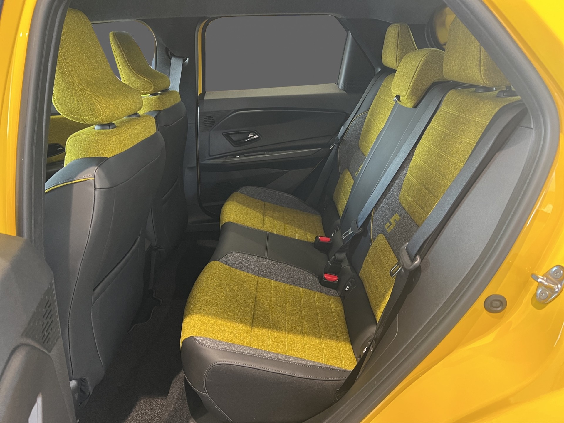 RENAULT R5 E-Tech Comfort Range 52 kWh Iconic Five-image-7