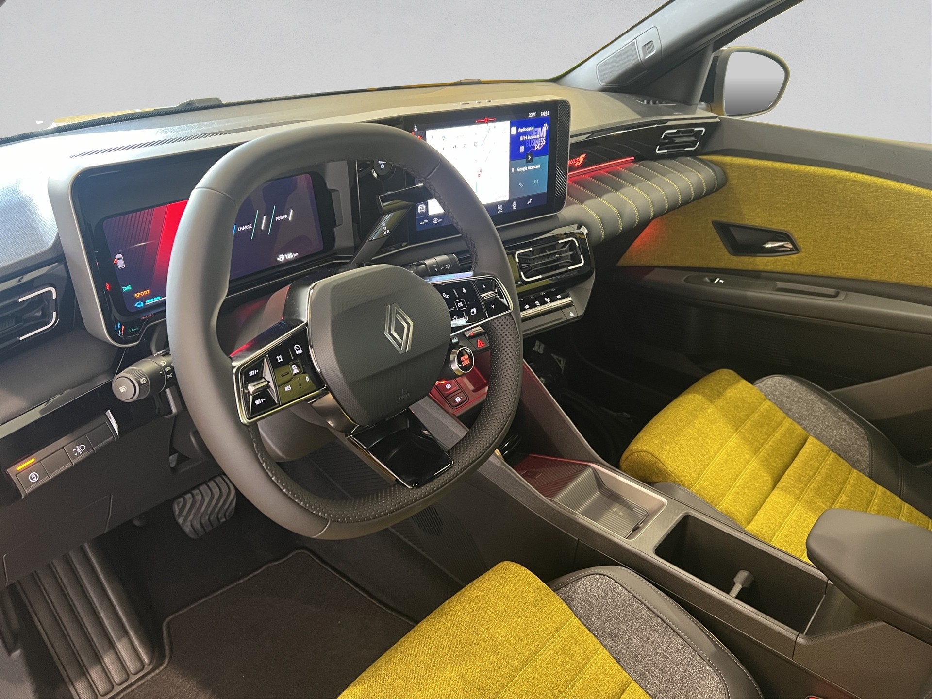 RENAULT R5 E-Tech Comfort Range 52 kWh Iconic Five-image-5