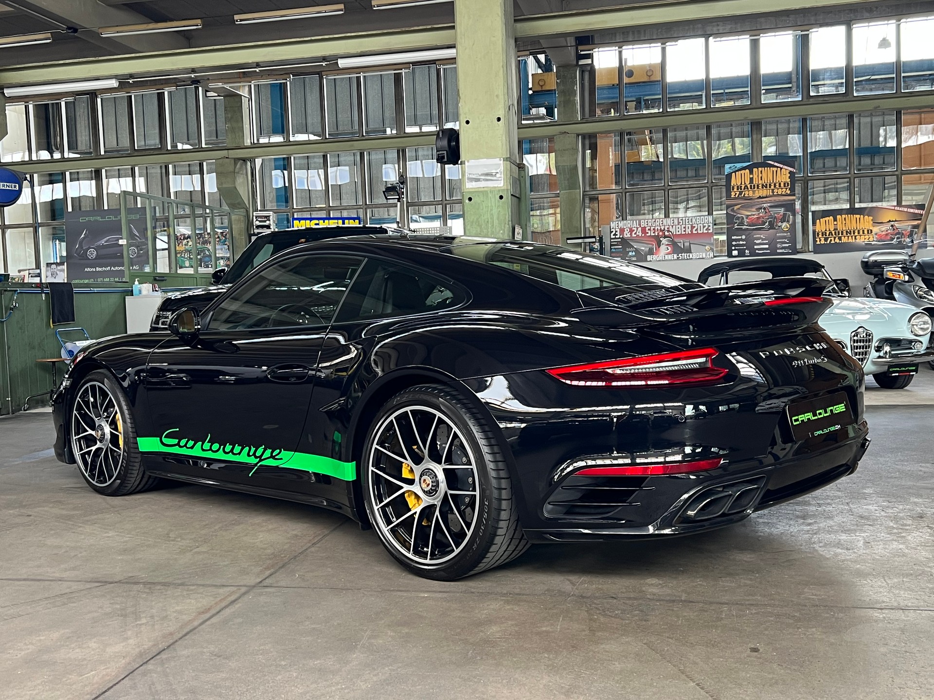 PORSCHE 911 Turbo S PDK / original Aerokit Turbo-image-16