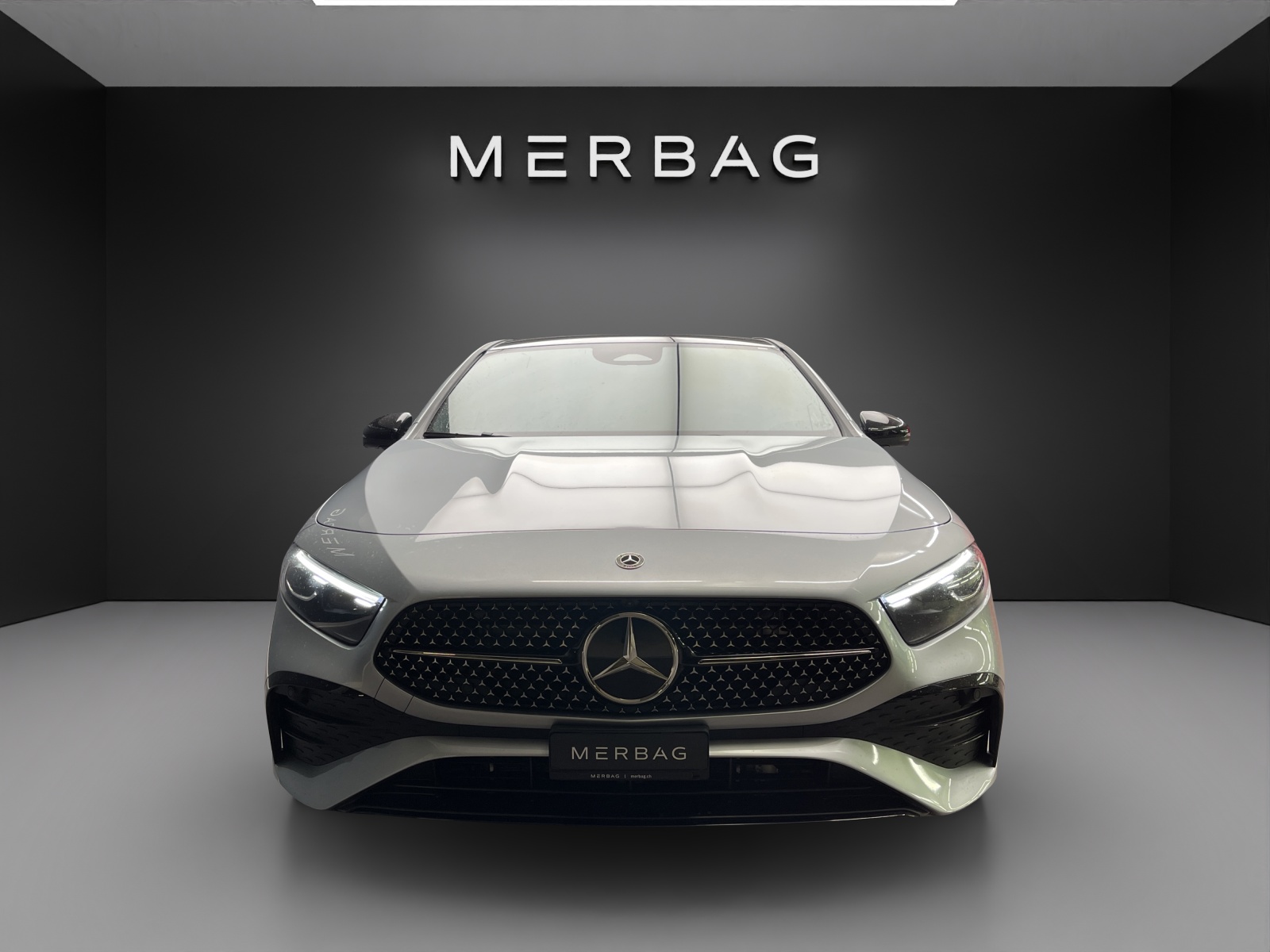 MERCEDES-BENZ A 200 Night Star 7G-DCT-image-1