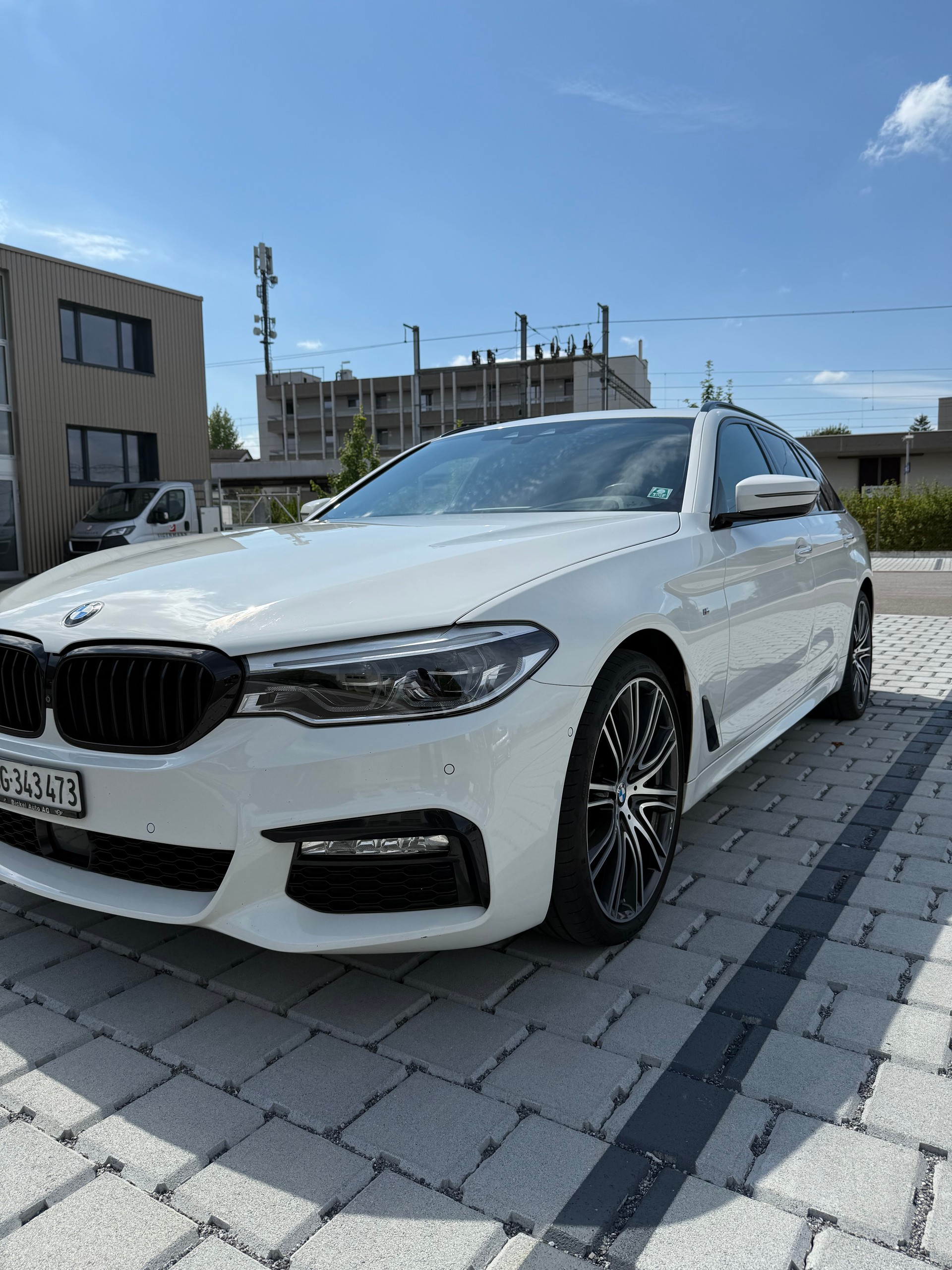 BMW 540d xDrive Touring Sport Line Steptronic-image-0