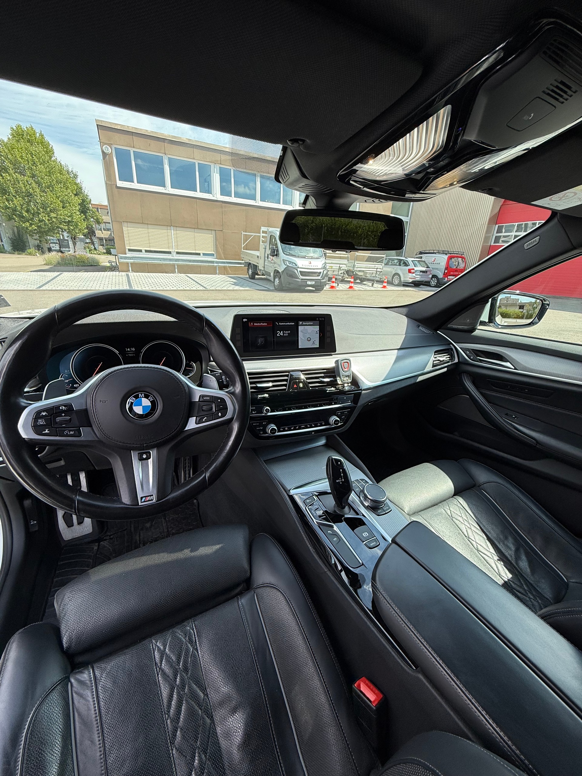 BMW 540d xDrive Touring Sport Line Steptronic-image-4