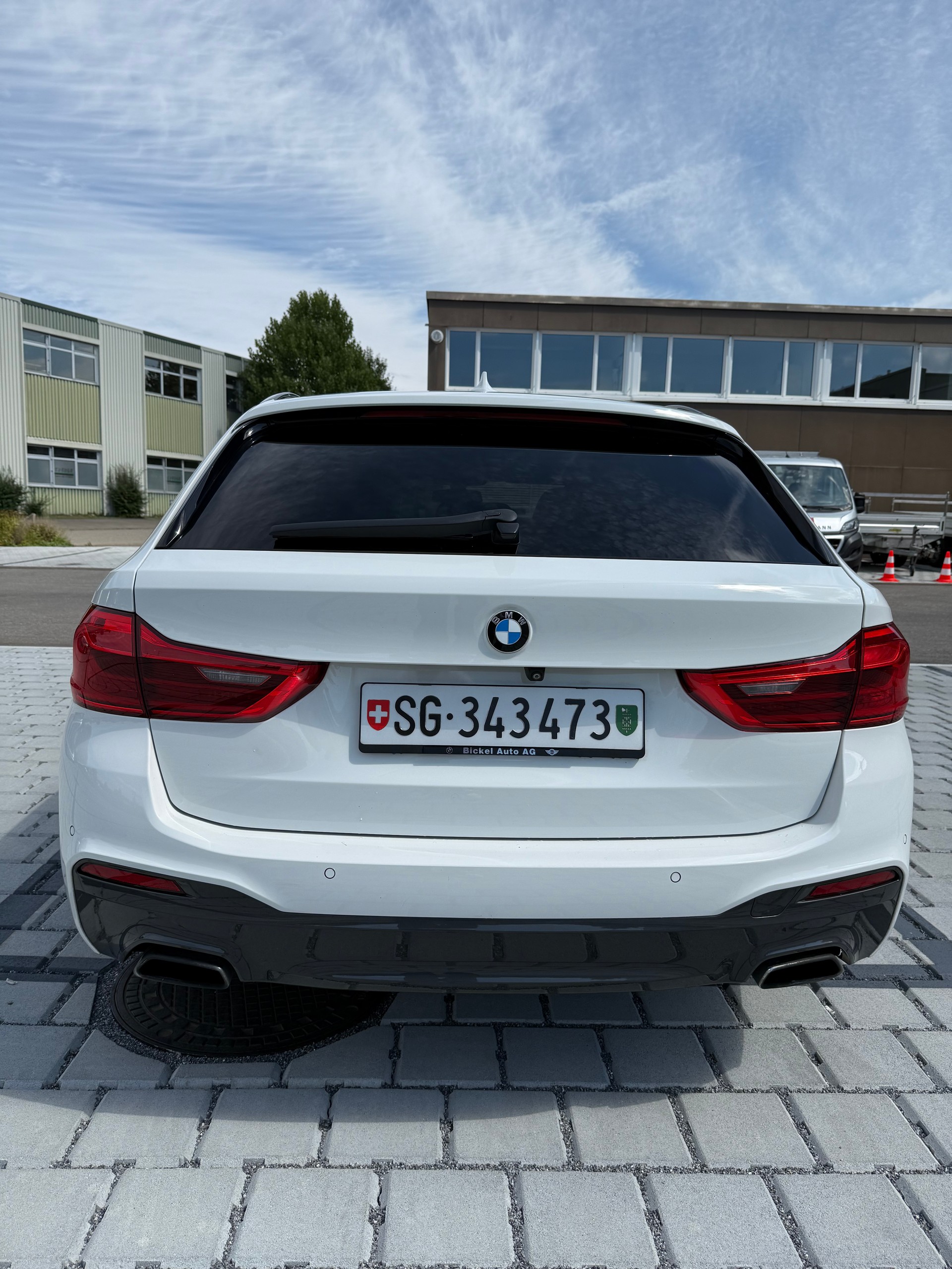 BMW 540d xDrive Touring Sport Line Steptronic-image-3