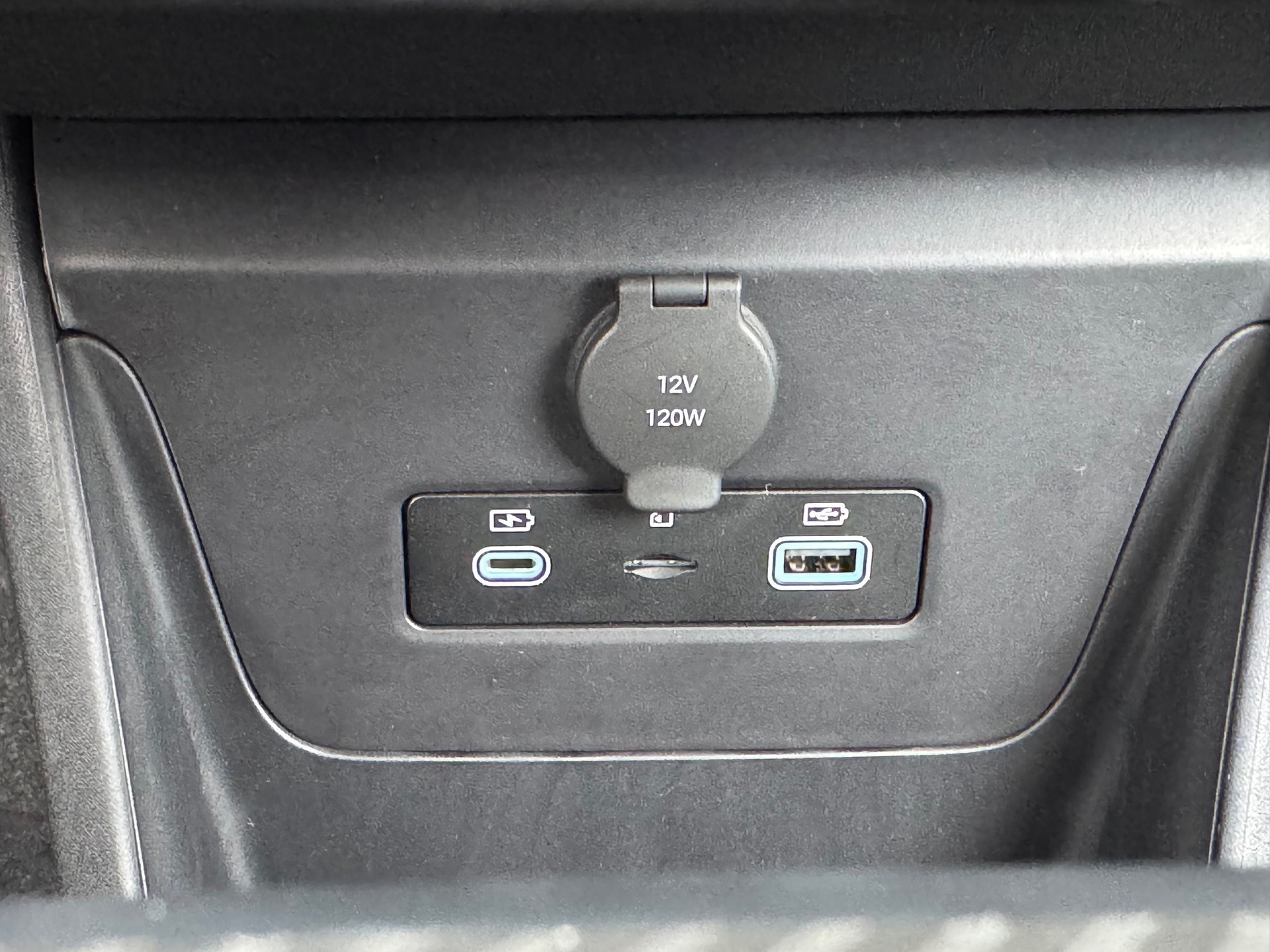 BYD Dolphin Surf 43 kWh Boost-image-23