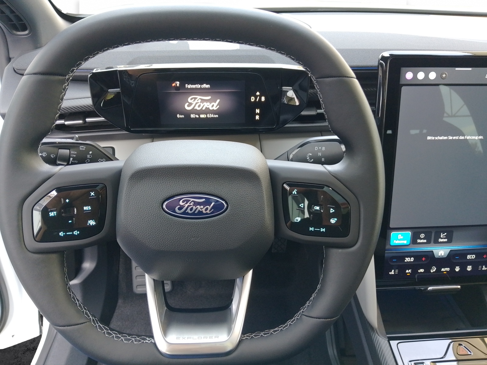 FORD Explorer Extended Range Premium AWD-image-8