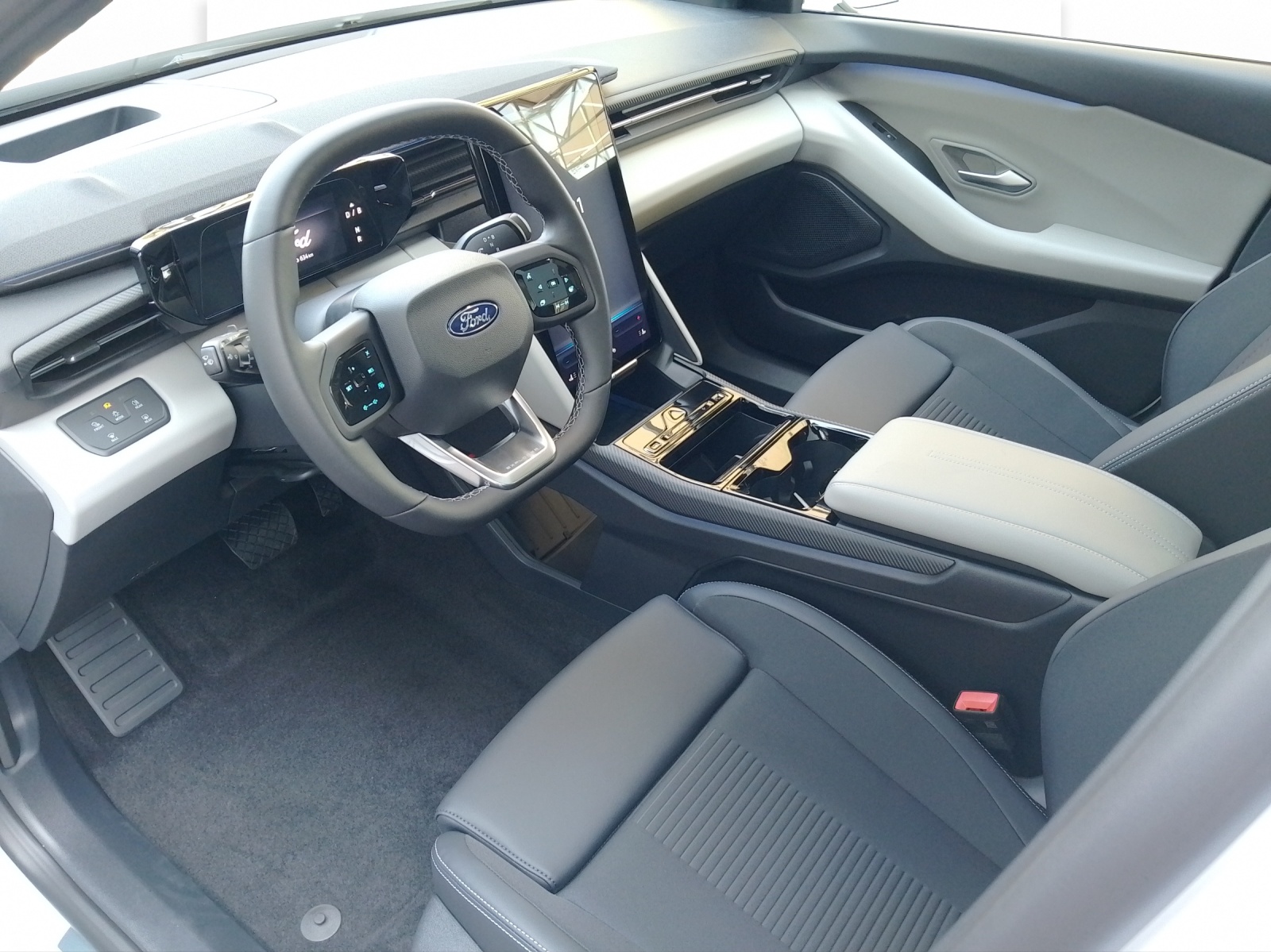 FORD Explorer Extended Range Premium AWD-image-5