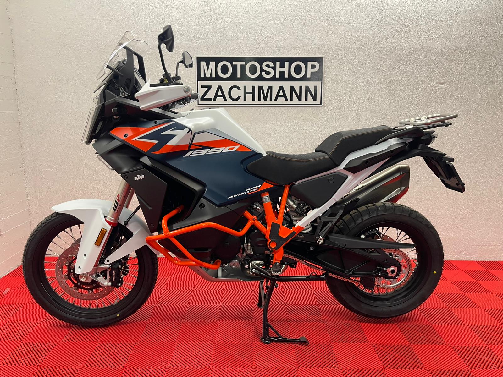 KTM 1390 Super Adventure R 2026-showroom-element-3