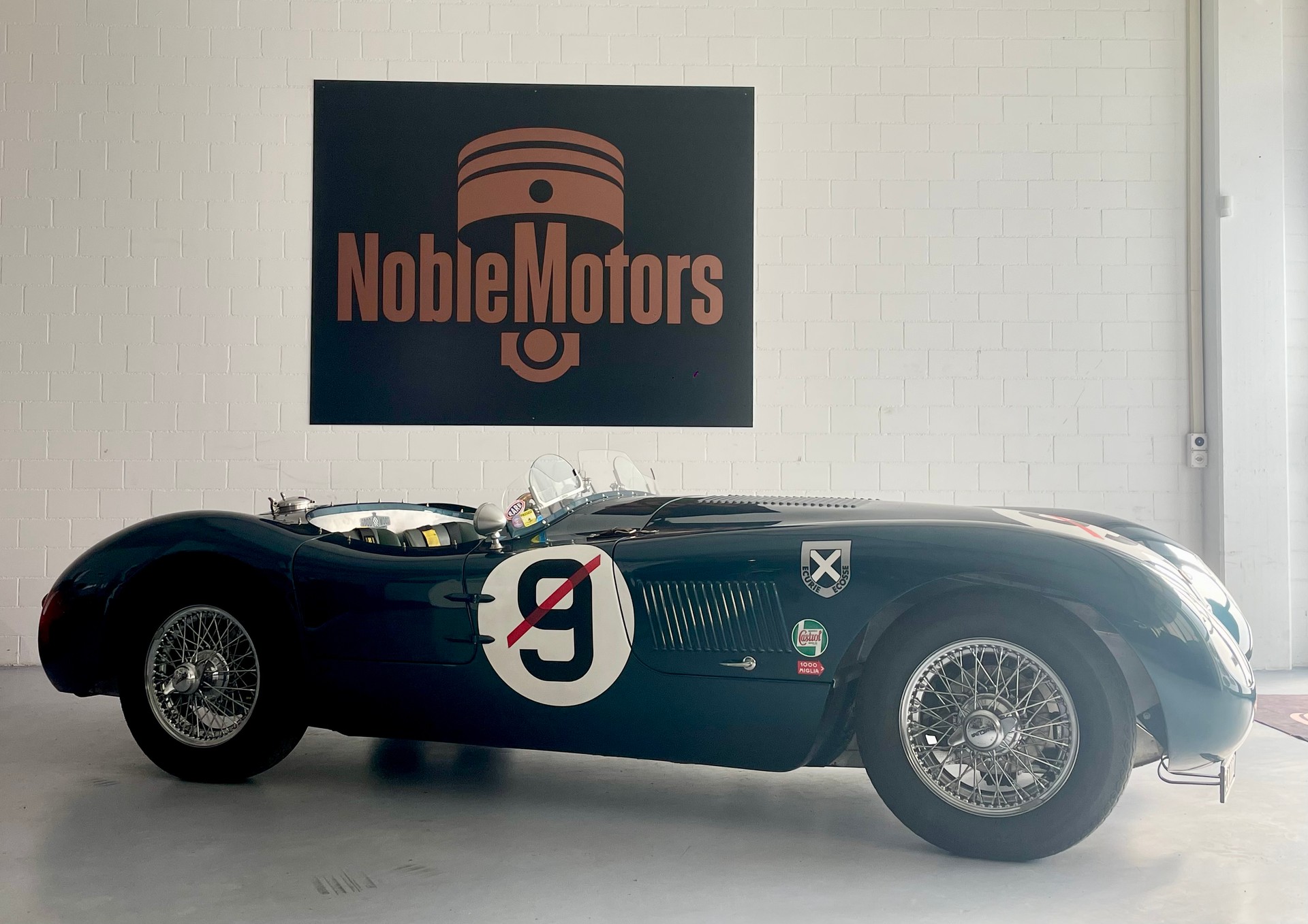 JAGUAR 3.4l C - Typ / Jaguar XKC (C-Type) Vollaluminium-showroom-element-1