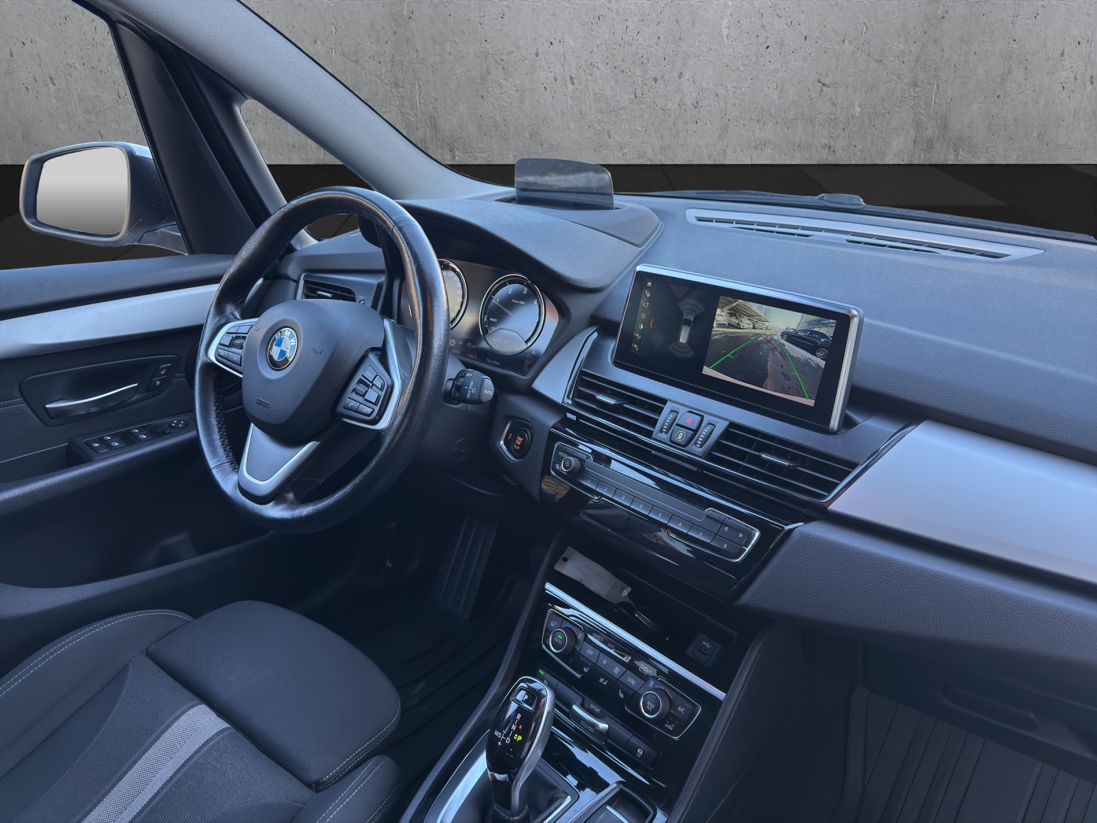 BMW 220d xDrive Gran Tourer Steptronic Sport Line-image-11