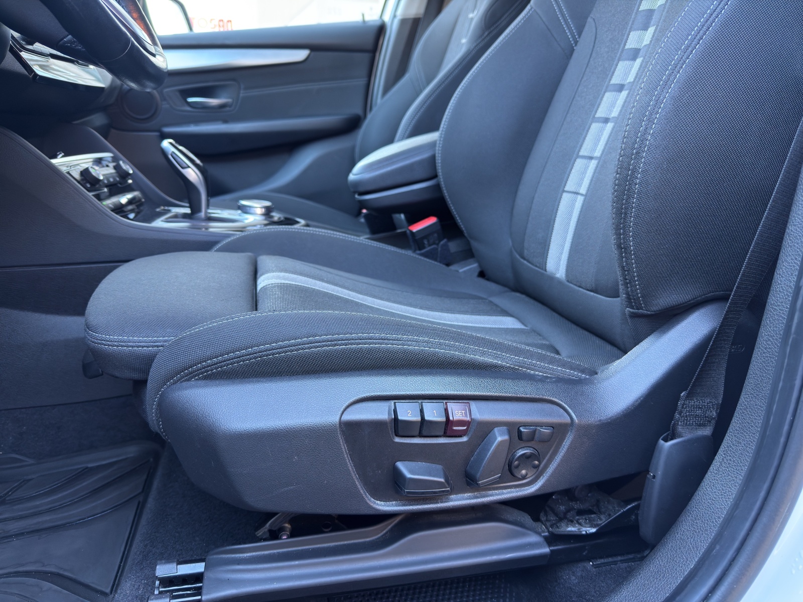 BMW 220d xDrive Gran Tourer Steptronic Sport Line-image-10
