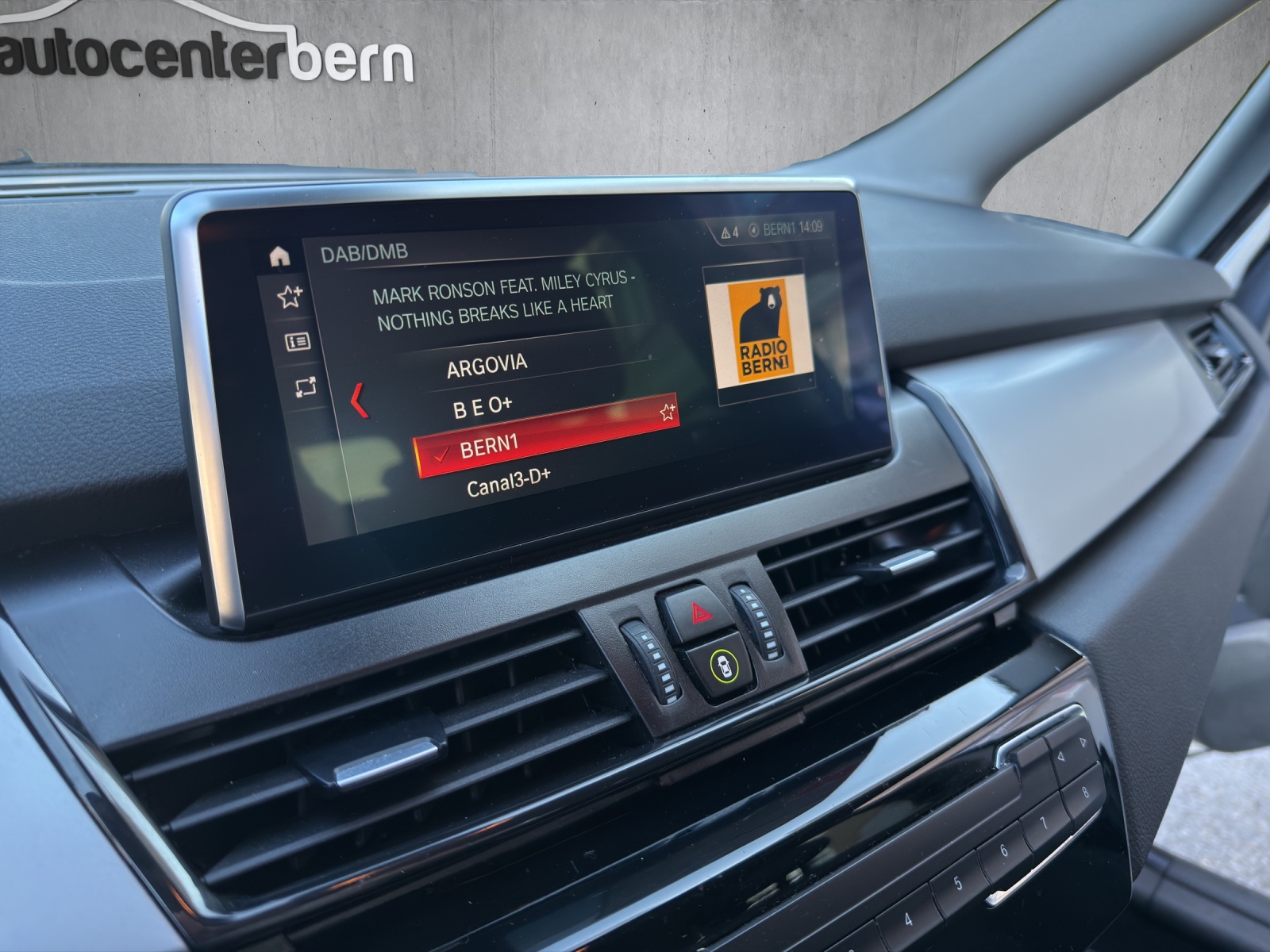 BMW 220d xDrive Gran Tourer Steptronic Sport Line-image-15