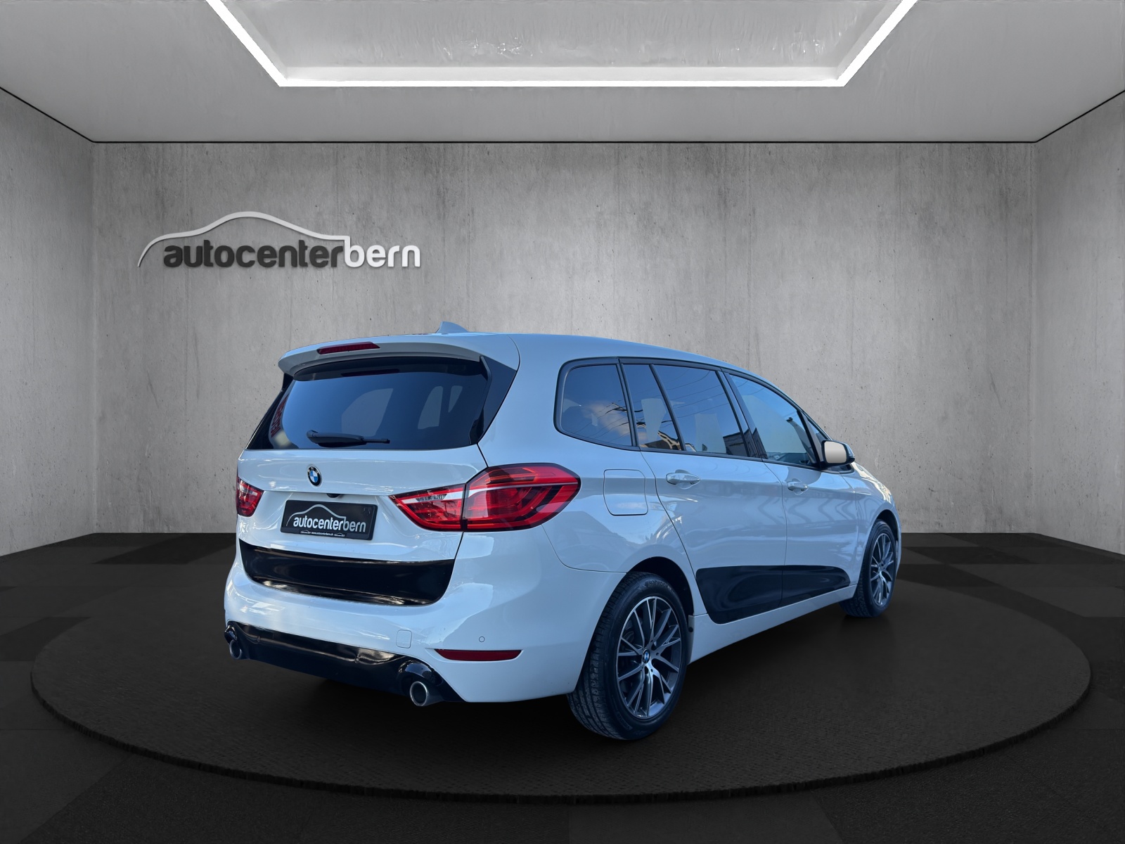 BMW 220d xDrive Gran Tourer Steptronic Sport Line-image-6