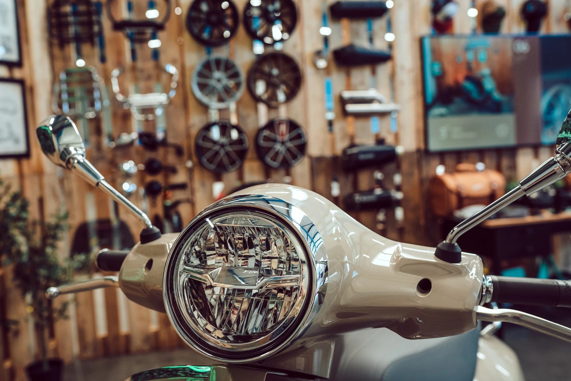PIAGGIO Vespa GTS 310 RST E5+-image-15