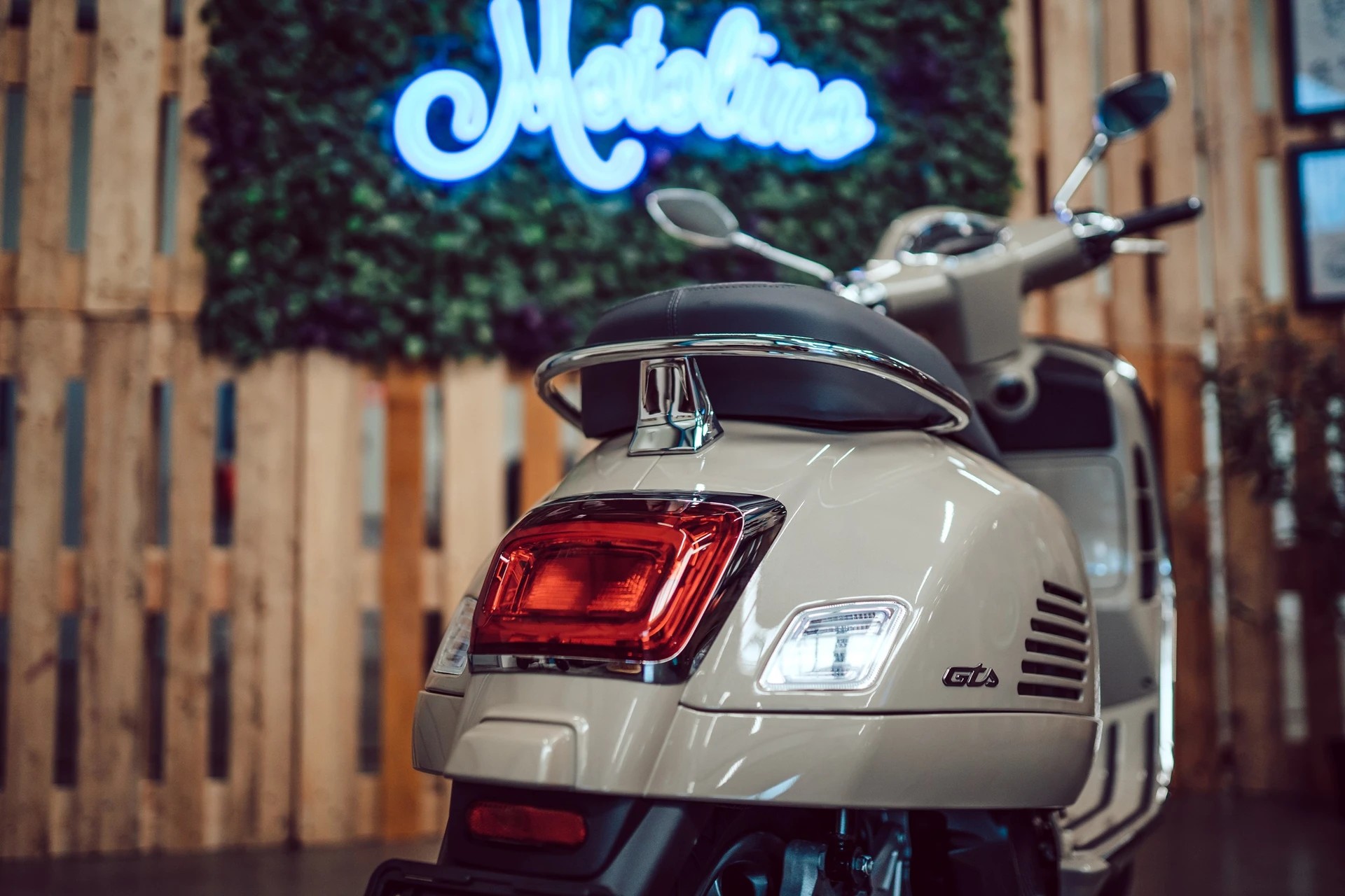 PIAGGIO Vespa GTS 310 RST E5+-image-8