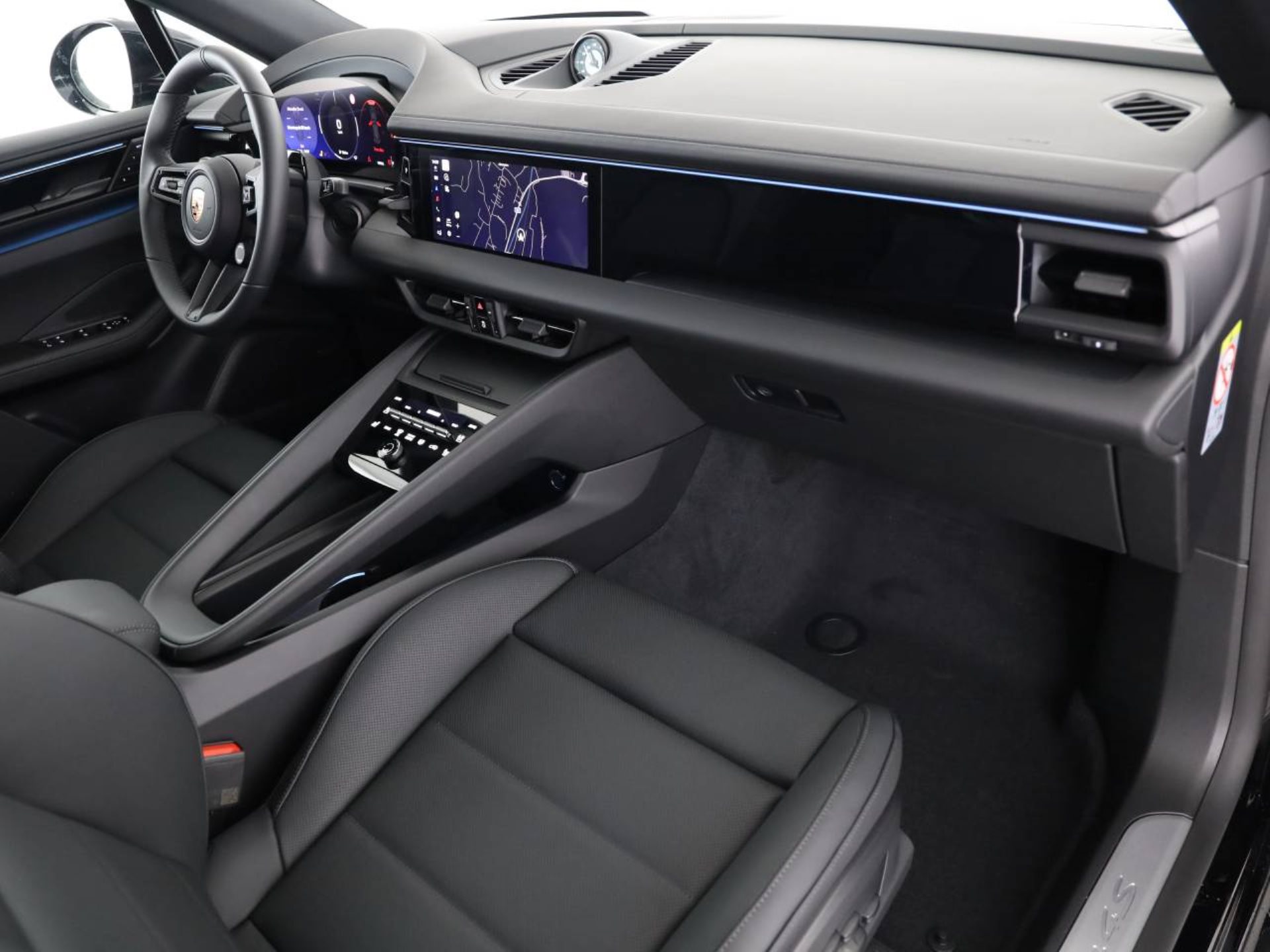 PORSCHE Macan 4S-image-10