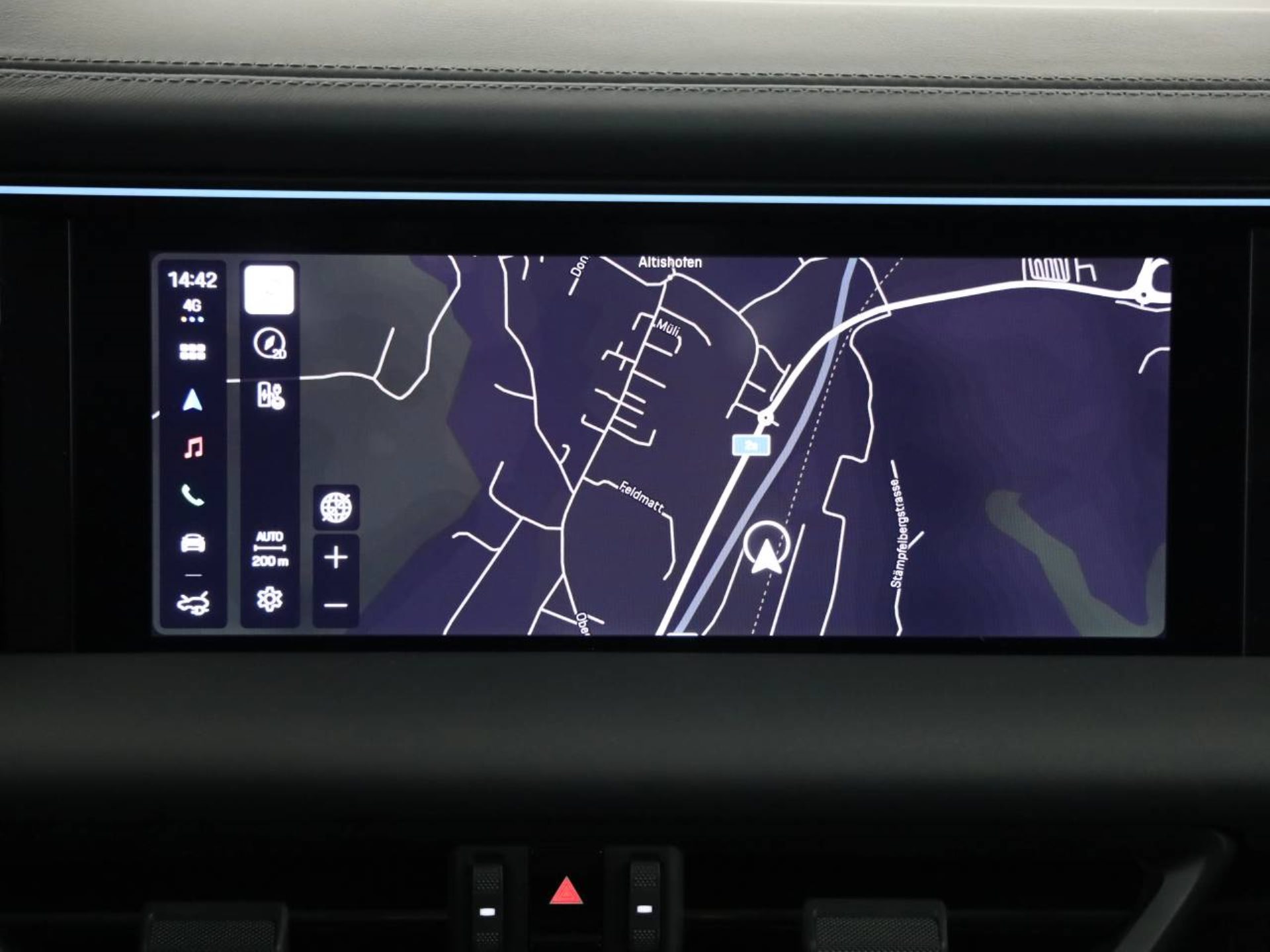 PORSCHE Macan 4S-image-13