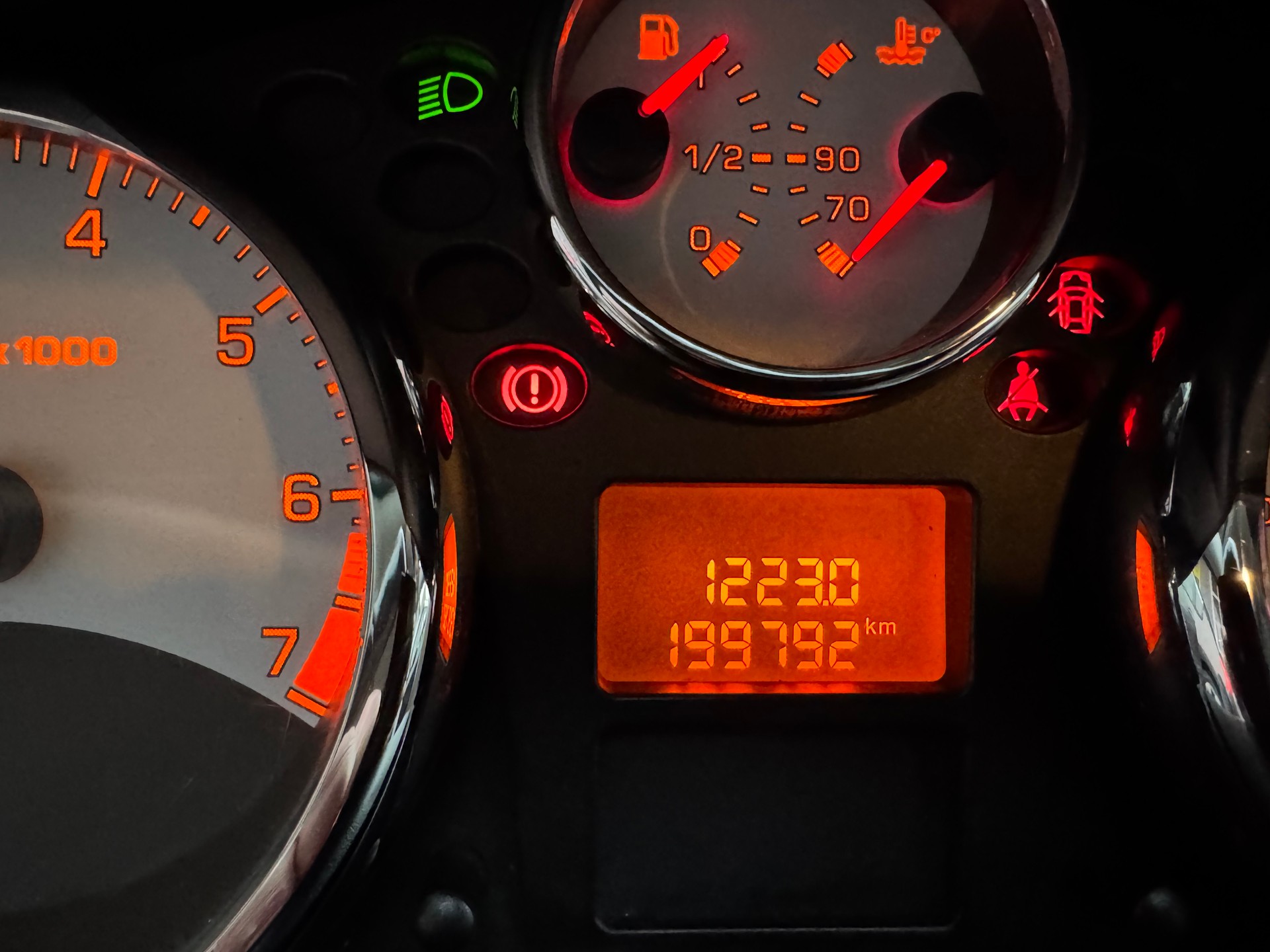 PEUGEOT 207 CC 1.6 16V Platinium Edition-image-9
