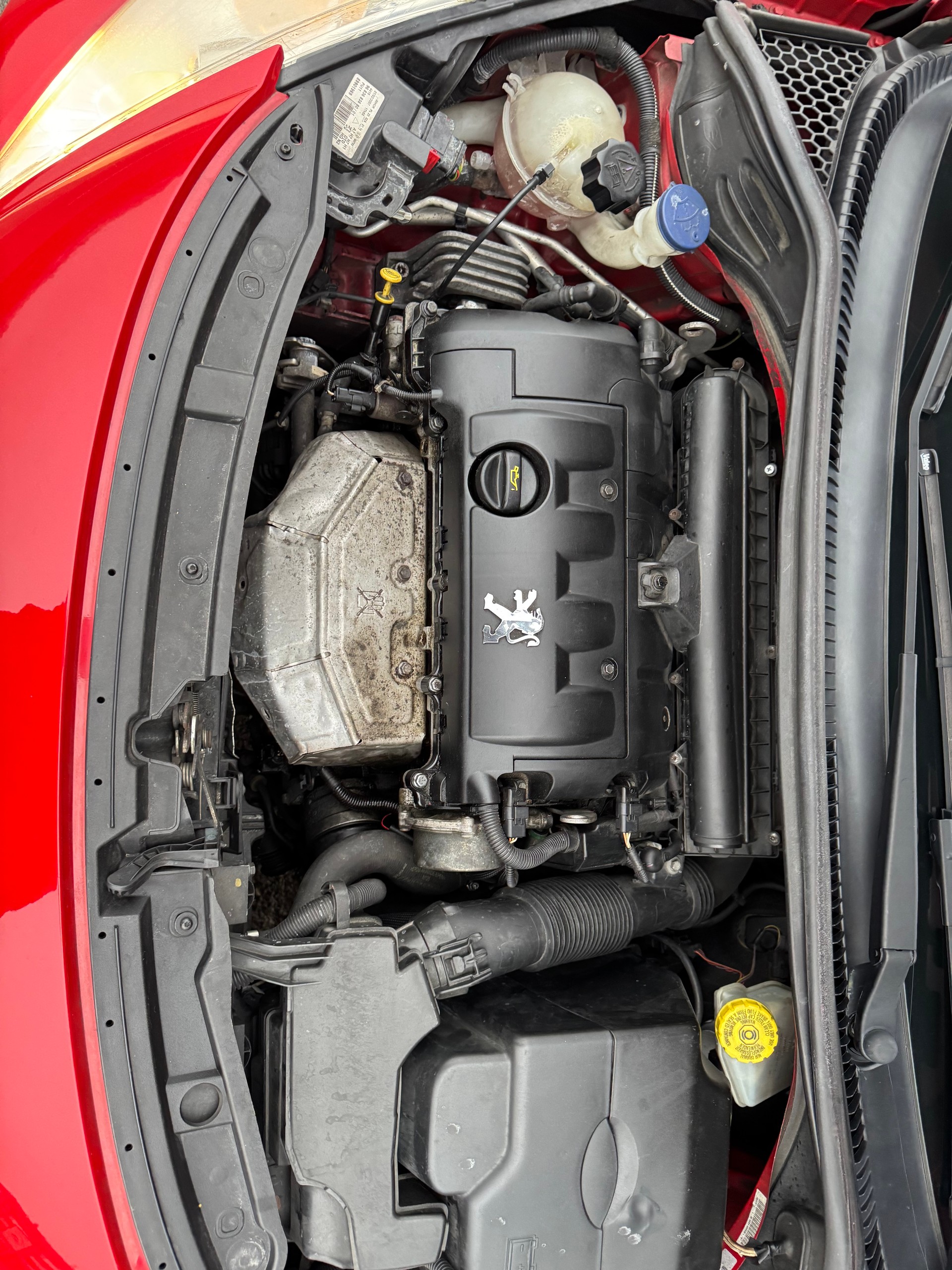PEUGEOT 207 CC 1.6 16V Platinium Edition-image-10