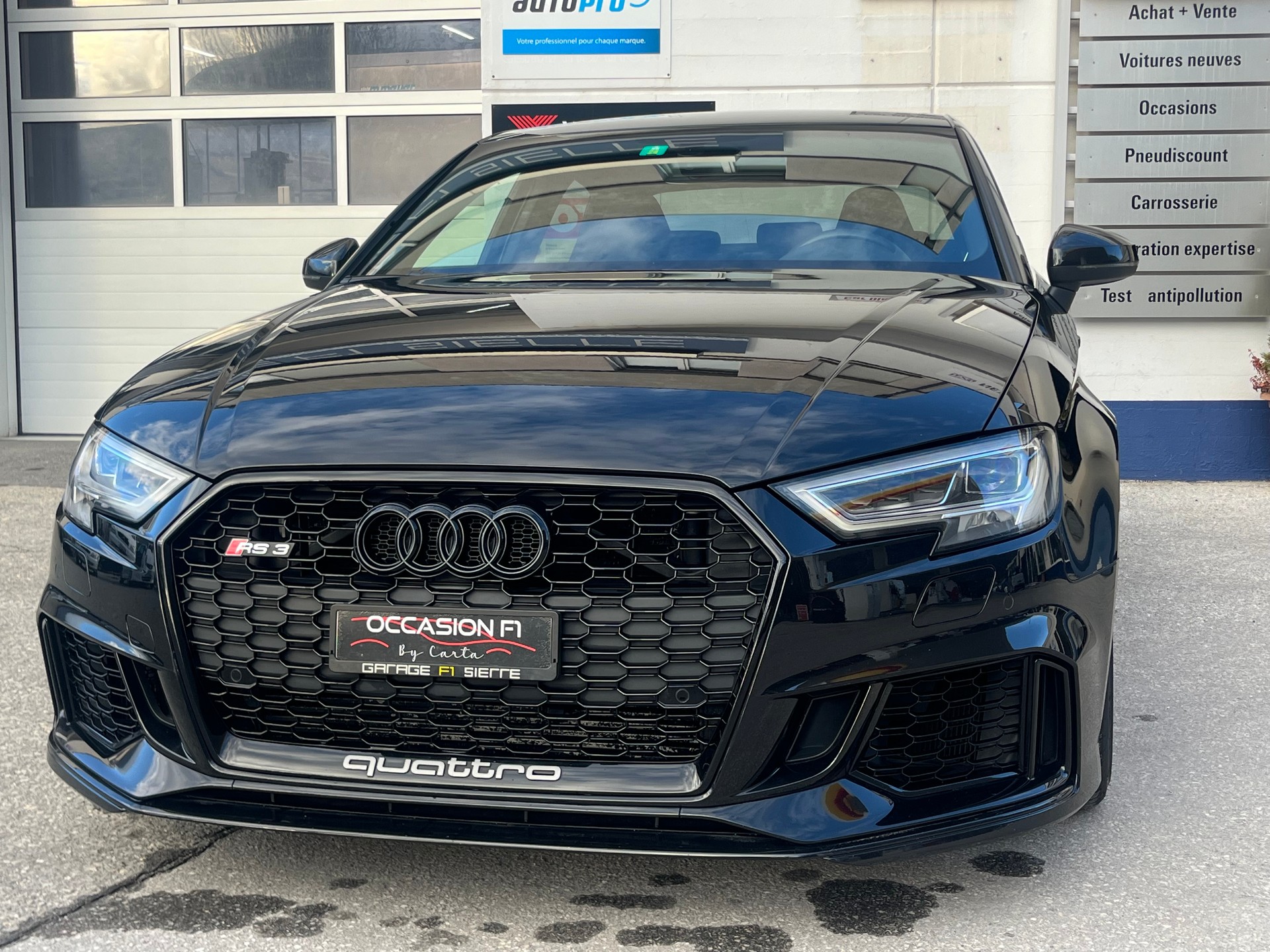 AUDI RS3 Limousine 2.5 TSI quattro S-tronic-image-0