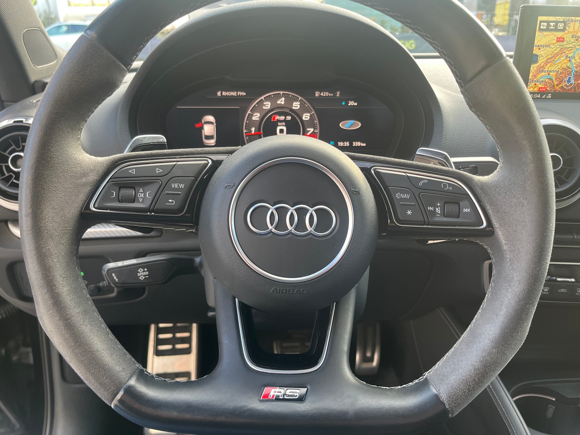 AUDI RS3 Limousine 2.5 TSI quattro S-tronic-image-13