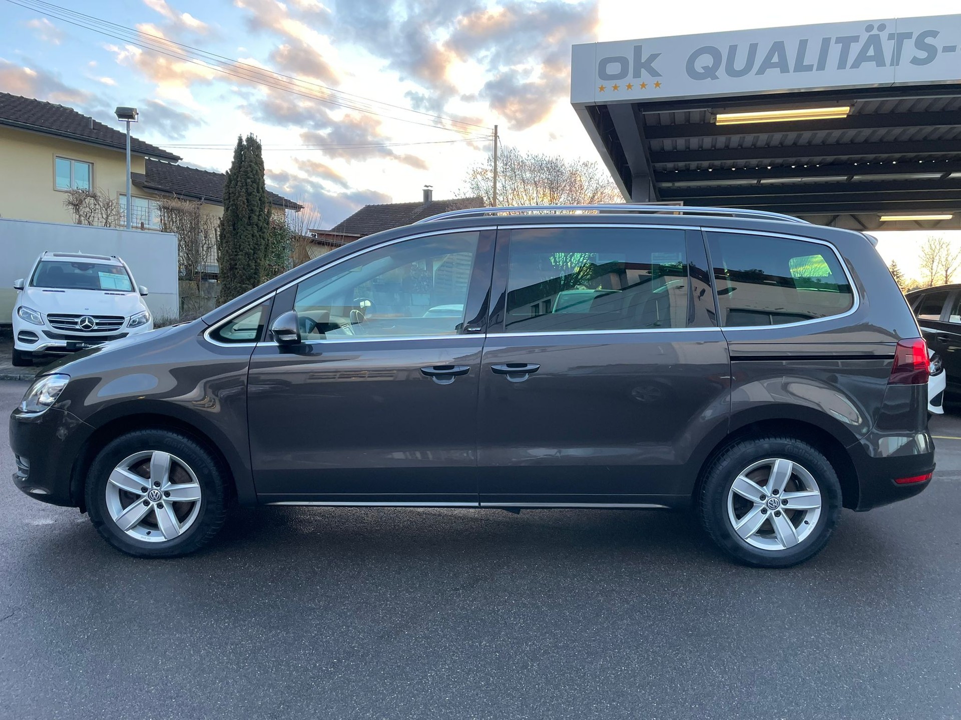 VW Sharan 2.0 TDI BMT Comfortline 4Motion DSG-image-4