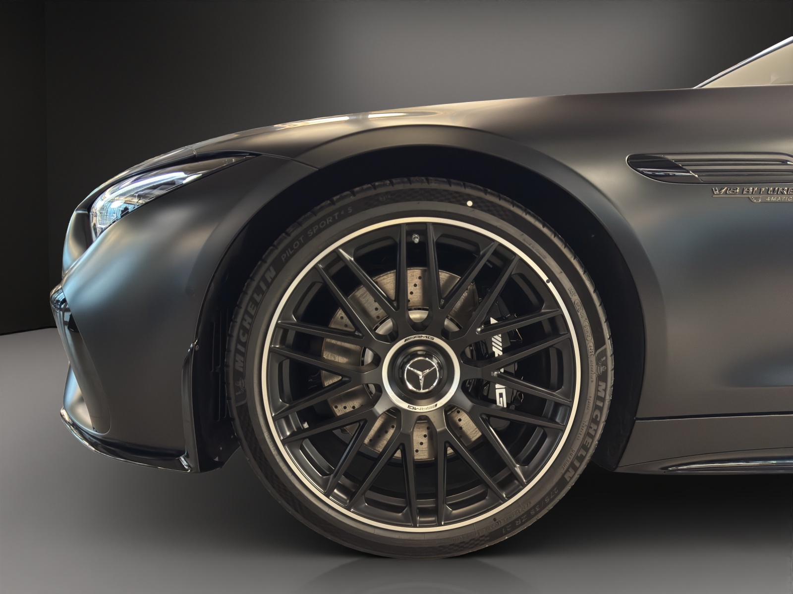 MERCEDES-BENZ AMG SL 63 4M Executive Edition-image-7