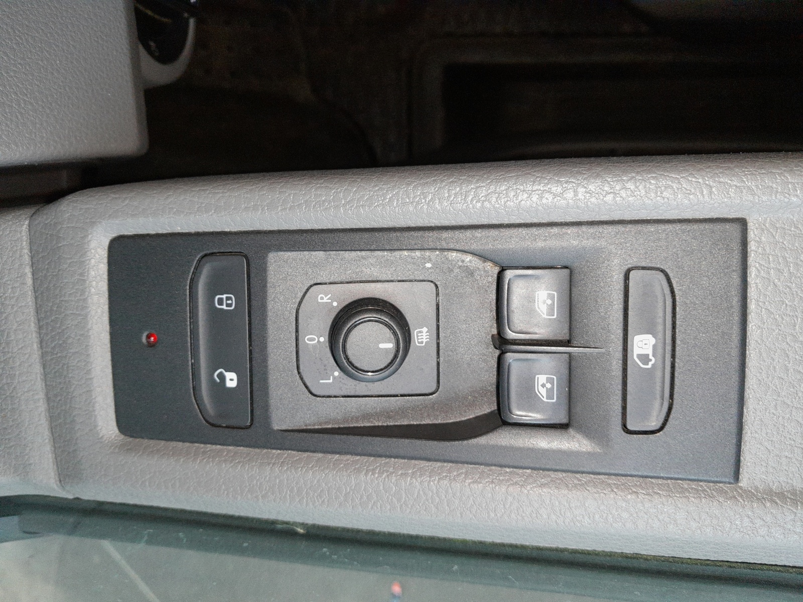 VW T6.1 2.0 TDI-image-15