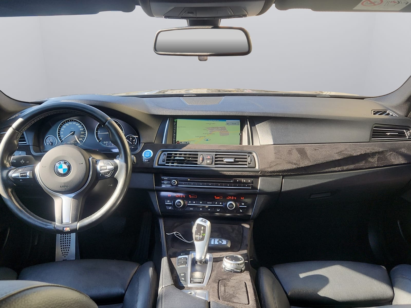 BMW 520d xDrive Luxury Line Steptronic-image-8