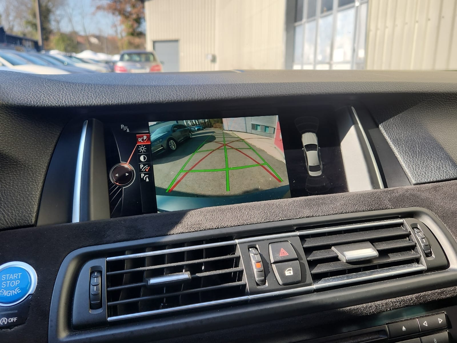 BMW 520d xDrive Luxury Line Steptronic-image-12