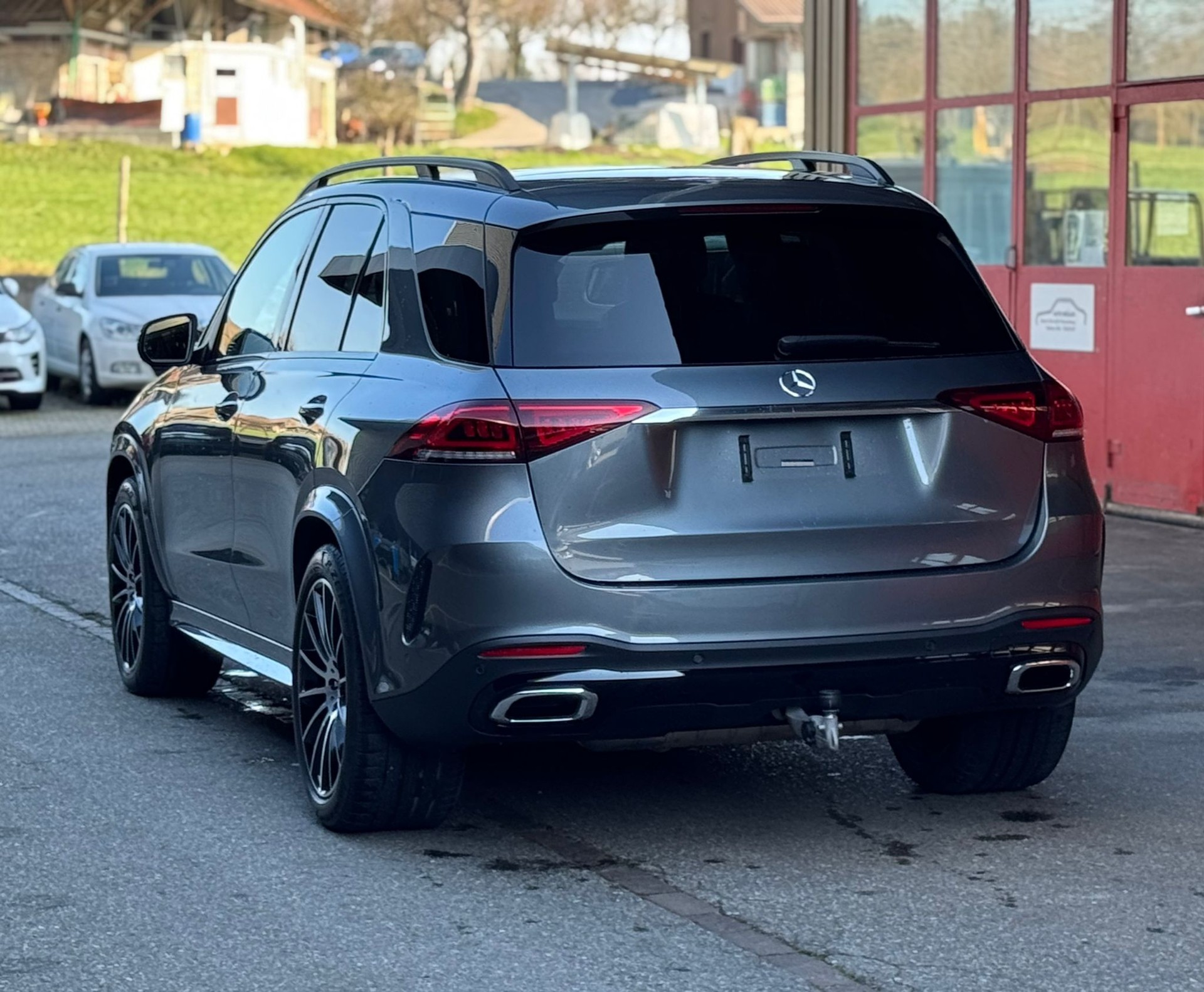 MERCEDES-BENZ GLE 450 4Matic AMG Line 9G-Tronic-image-3