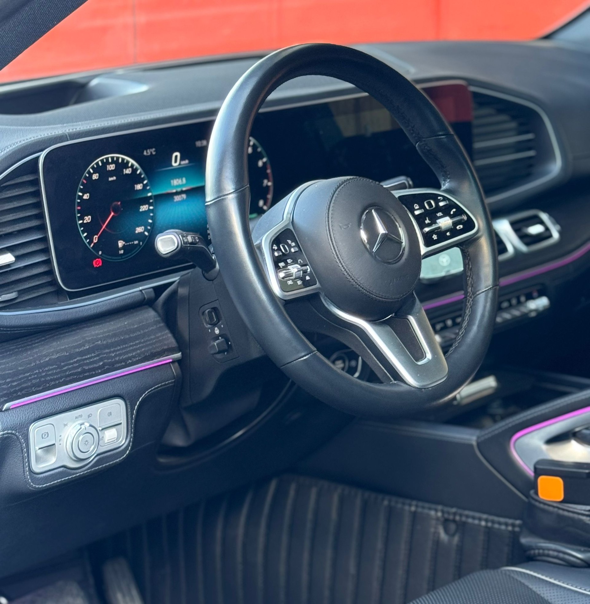 MERCEDES-BENZ GLE 450 4Matic AMG Line 9G-Tronic-image-14