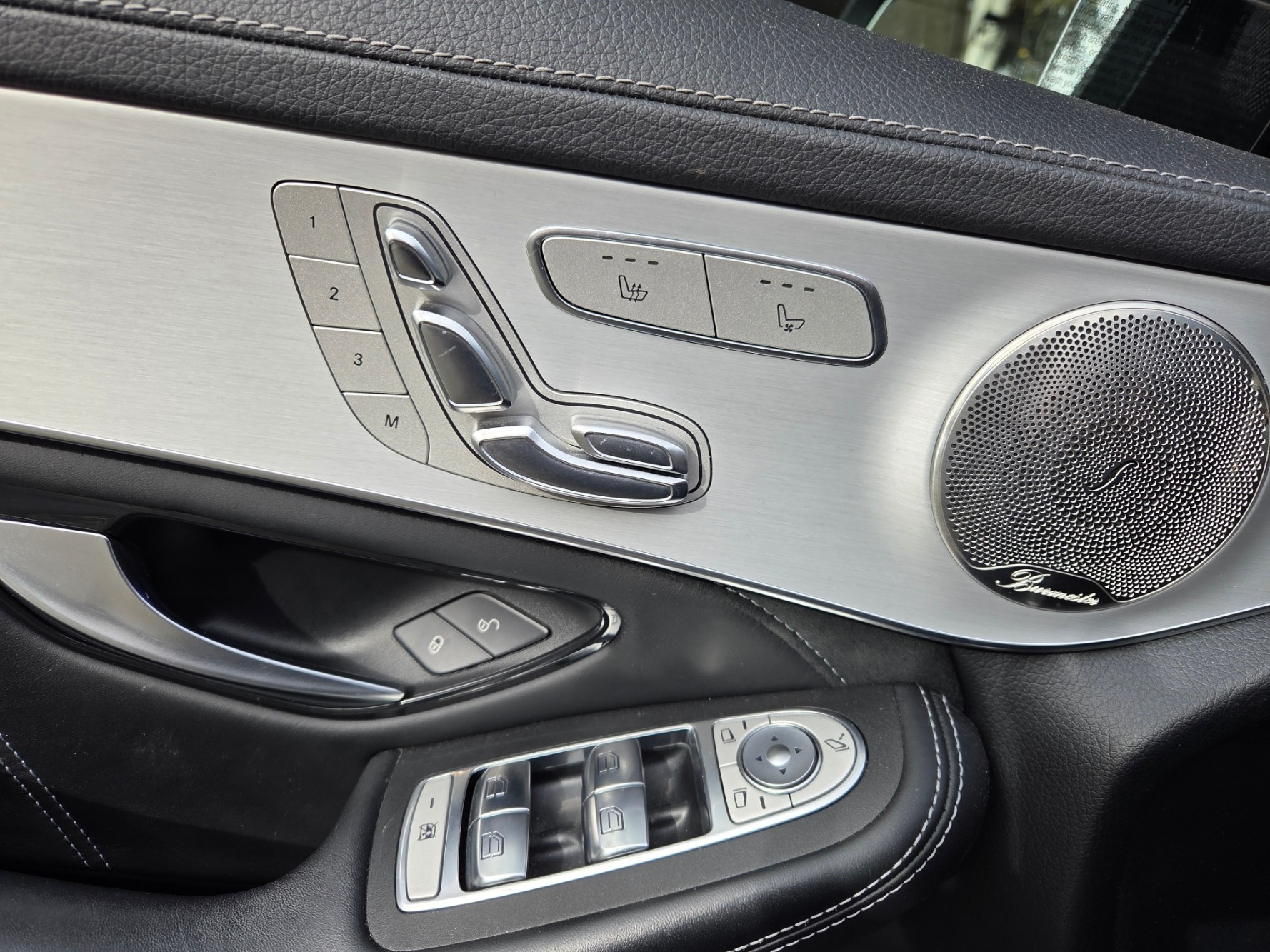 MERCEDES-BENZ GLC 63 AMG 4Matic 9G-Tronic-image-8