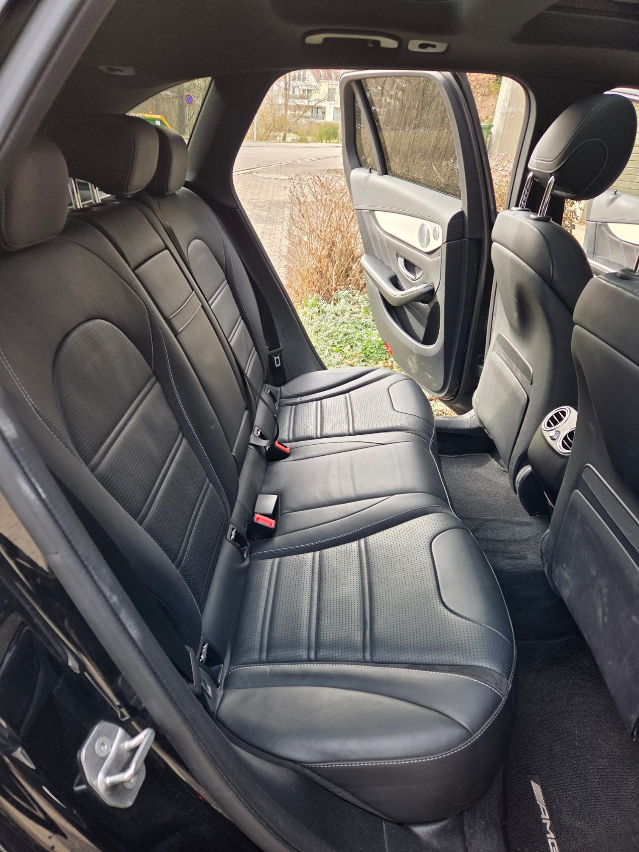 MERCEDES-BENZ GLC 63 AMG 4Matic 9G-Tronic-image-9