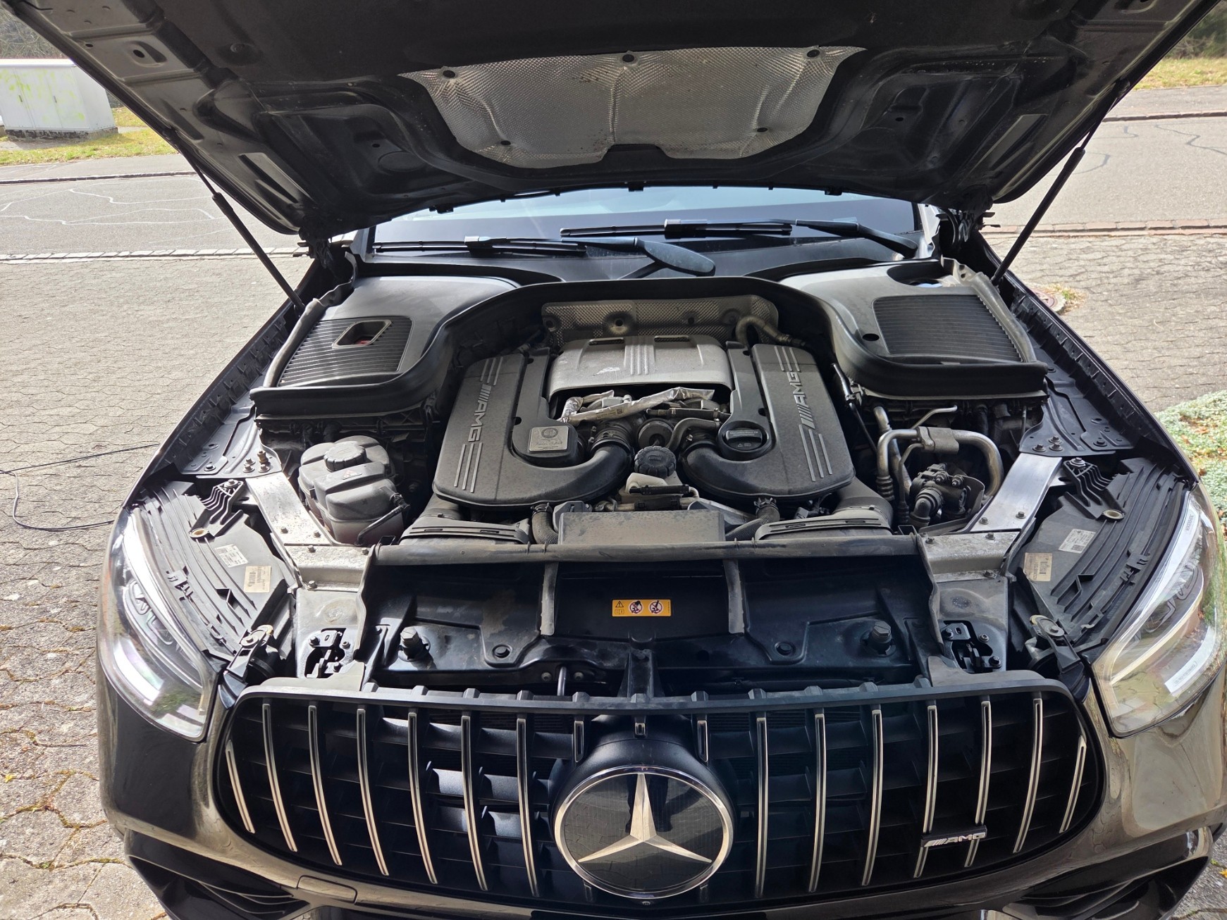 MERCEDES-BENZ GLC 63 AMG 4Matic 9G-Tronic-image-10