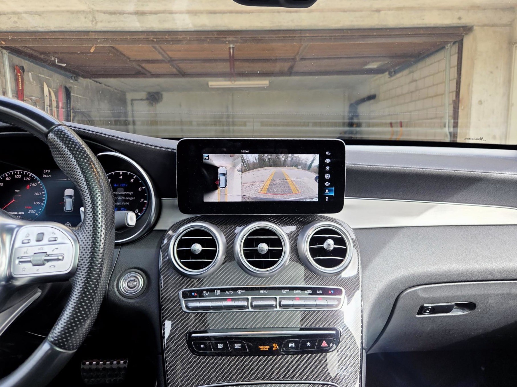 MERCEDES-BENZ GLC 63 AMG 4Matic 9G-Tronic-image-6