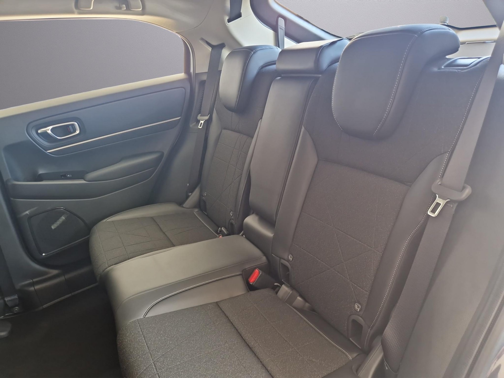 HONDA HR-V 1.5 i-MMD Advance-image-14