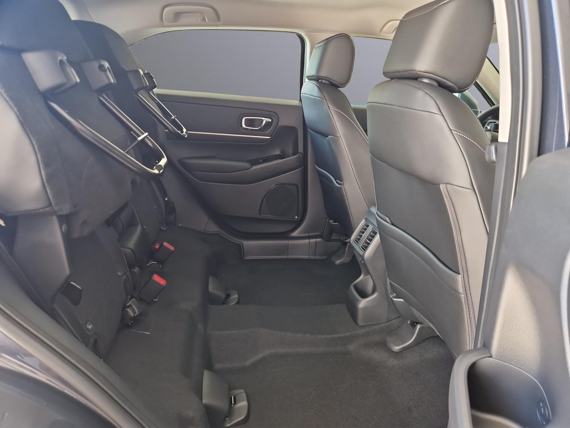 HONDA HR-V 1.5 i-MMD Advance-image-16