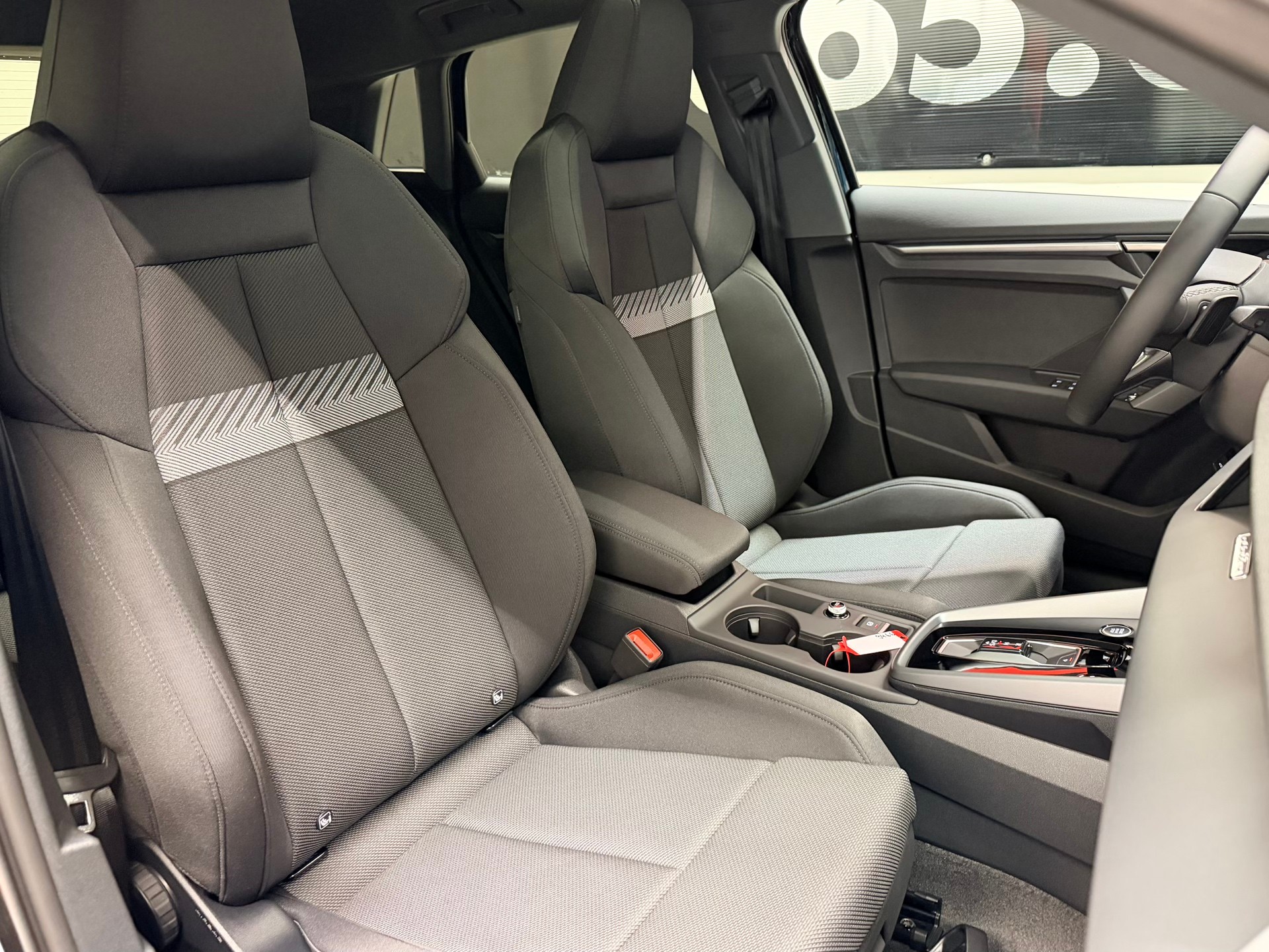 AUDI A3 Sportback 40 TFSI S line S-tronic quattro-image-20