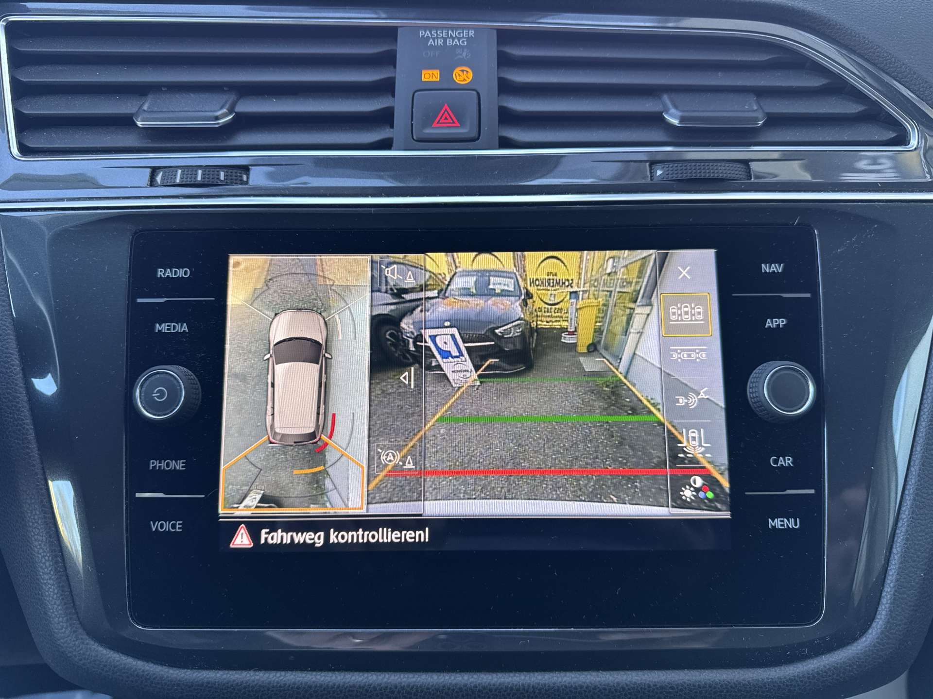 VW Tiguan Allspace 2.0 TDi SCR 7-Plätzer Comfortline DSG-Automat-image-10