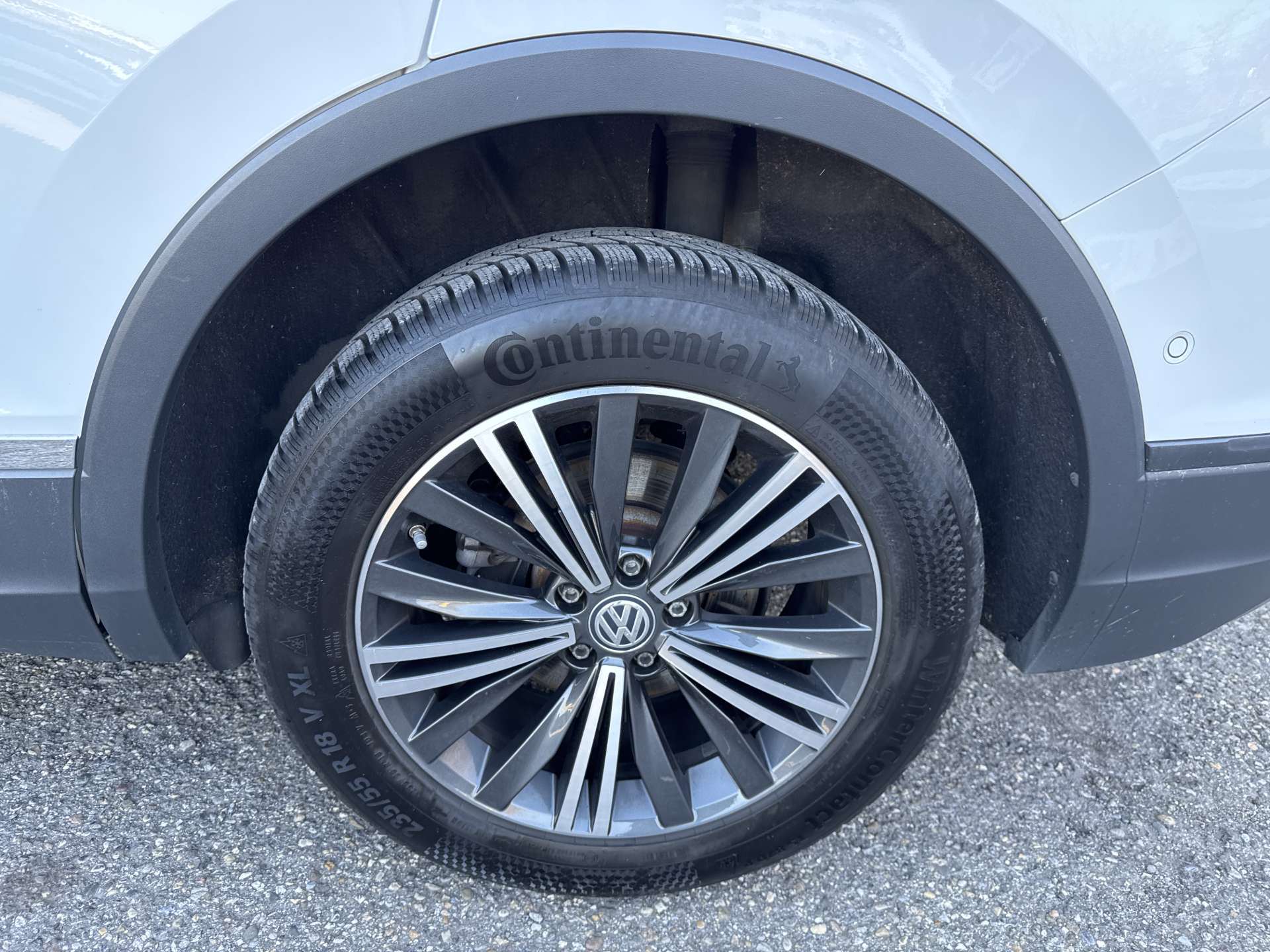 VW Tiguan Allspace 2.0 TDi SCR 7-Plätzer Comfortline DSG-Automat-image-9